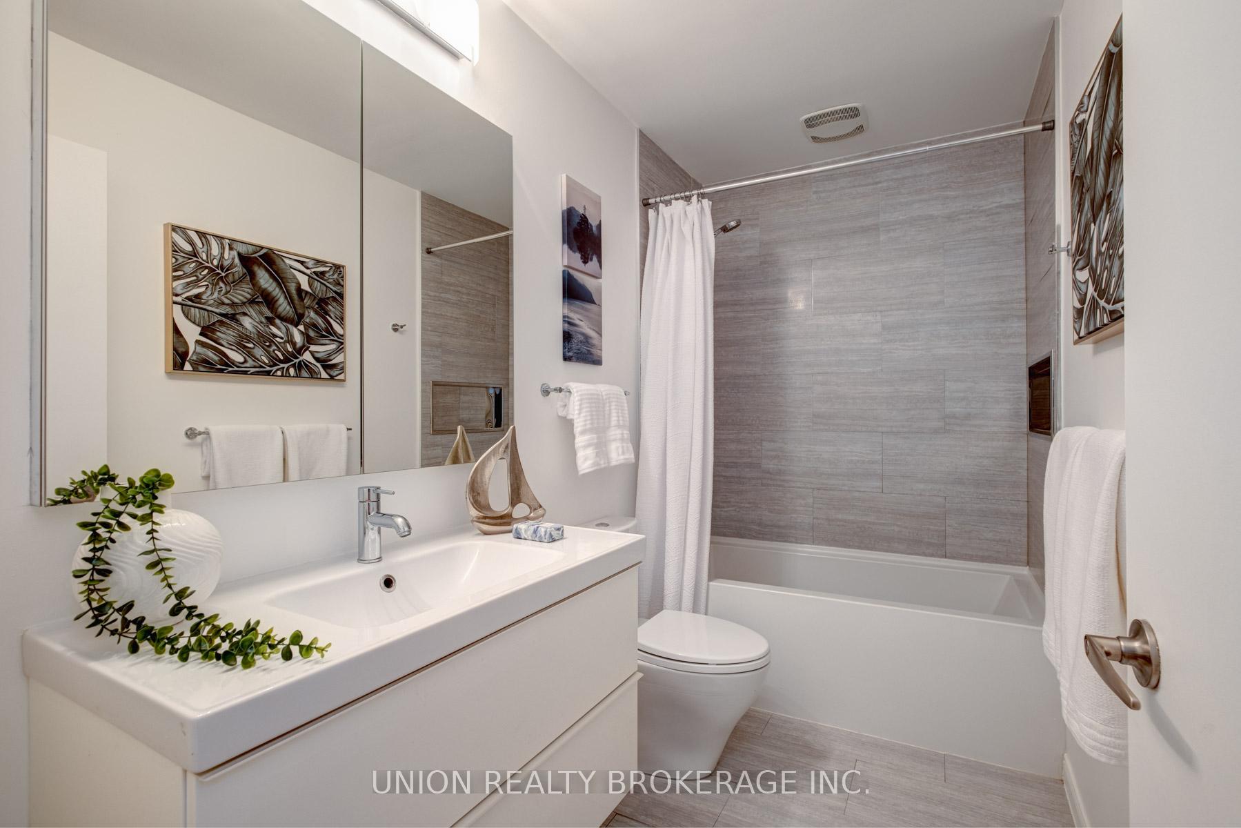 #9 - 90 Kippendavie Avenue