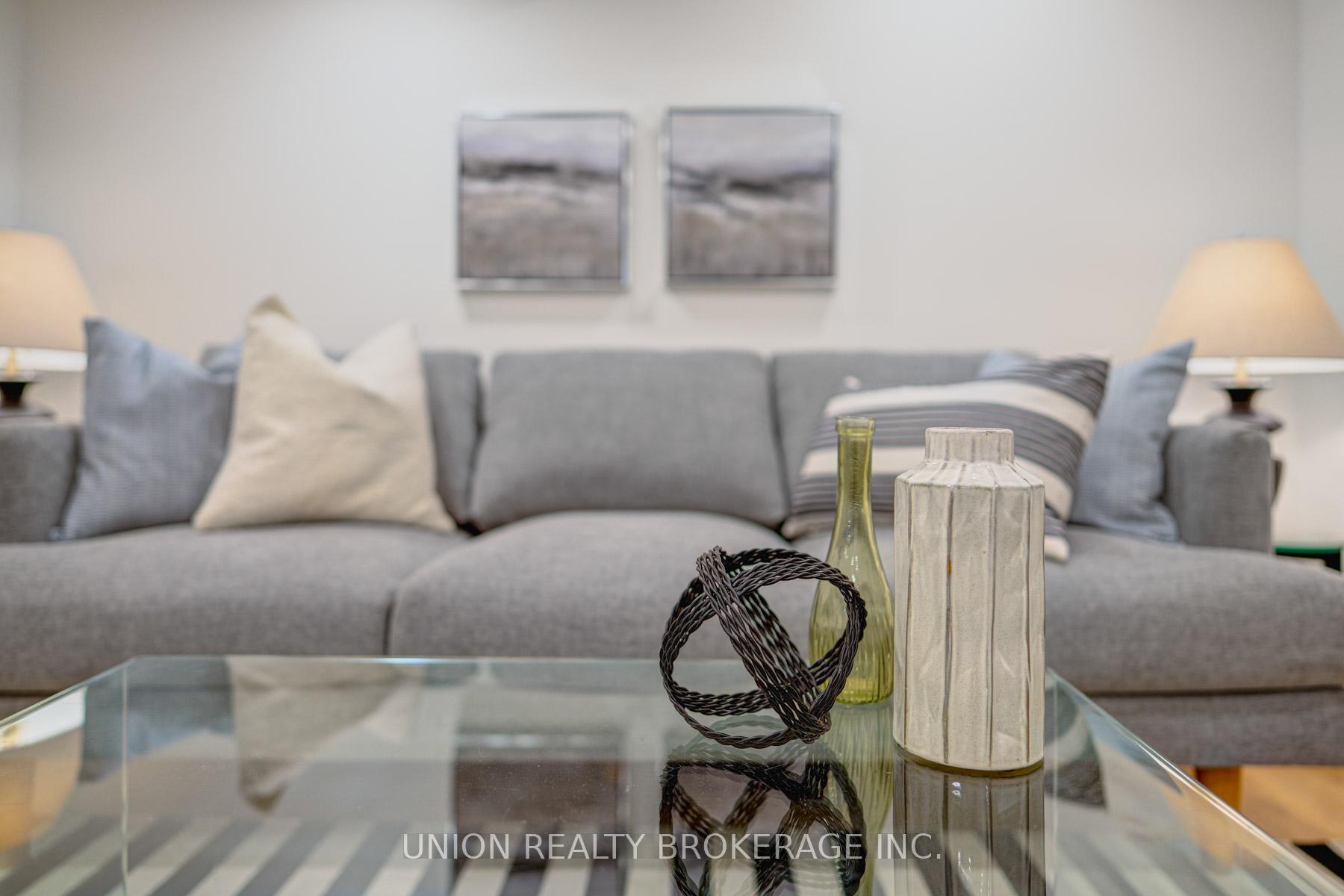 22 Cliffcrest Drive
