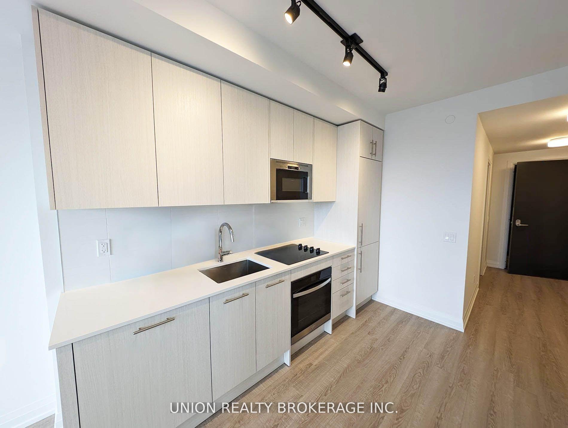 #2609 - 286 Main Street