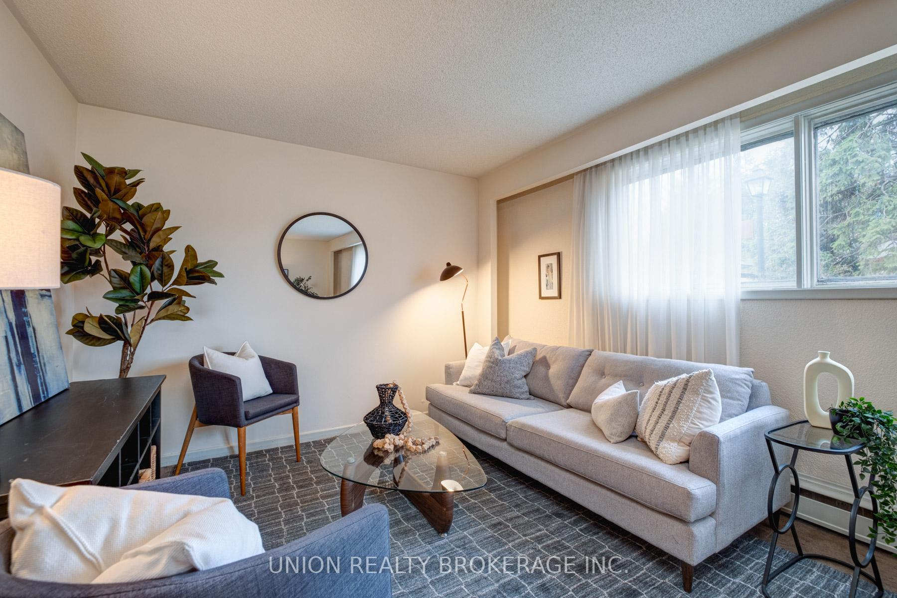 54 Oakridge Drive, Toronto