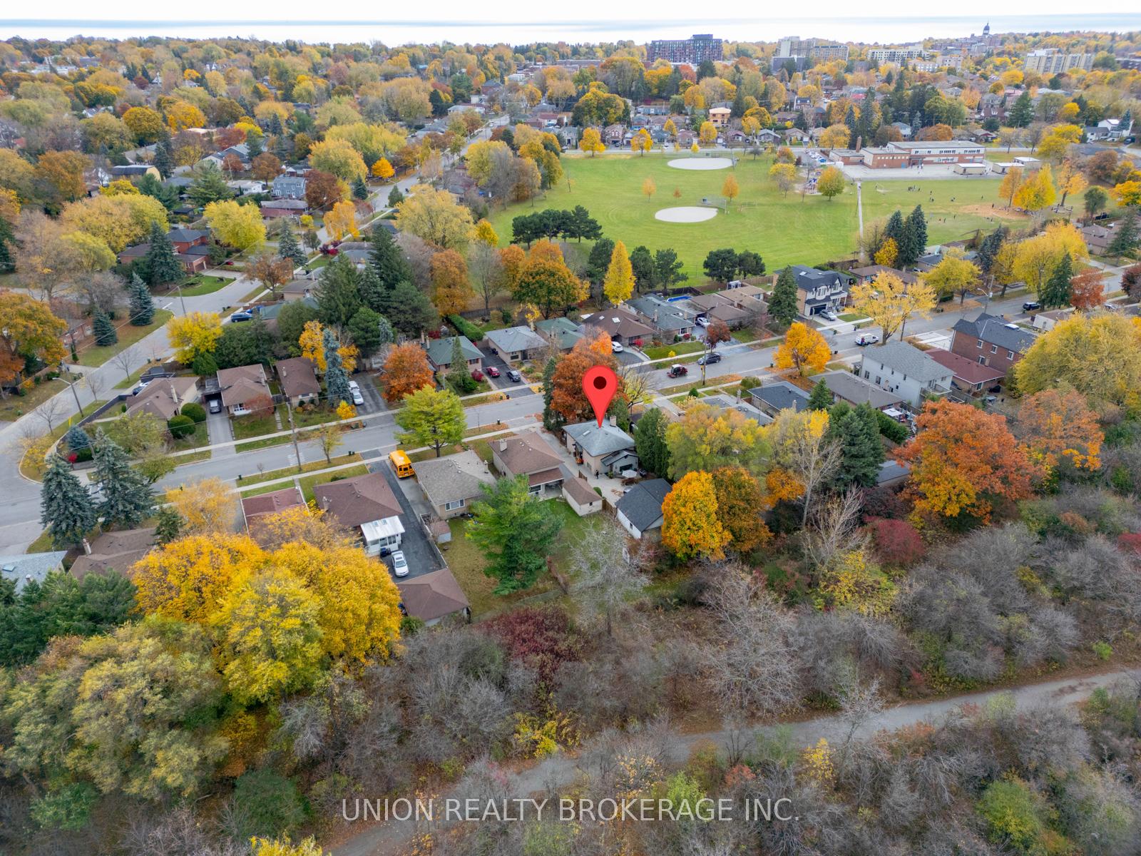54 Oakridge Drive, Toronto