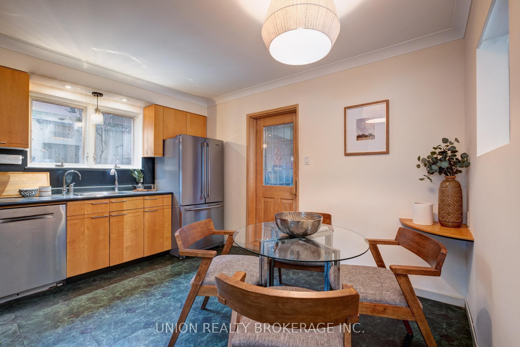 54 Oakridge Drive, Toronto