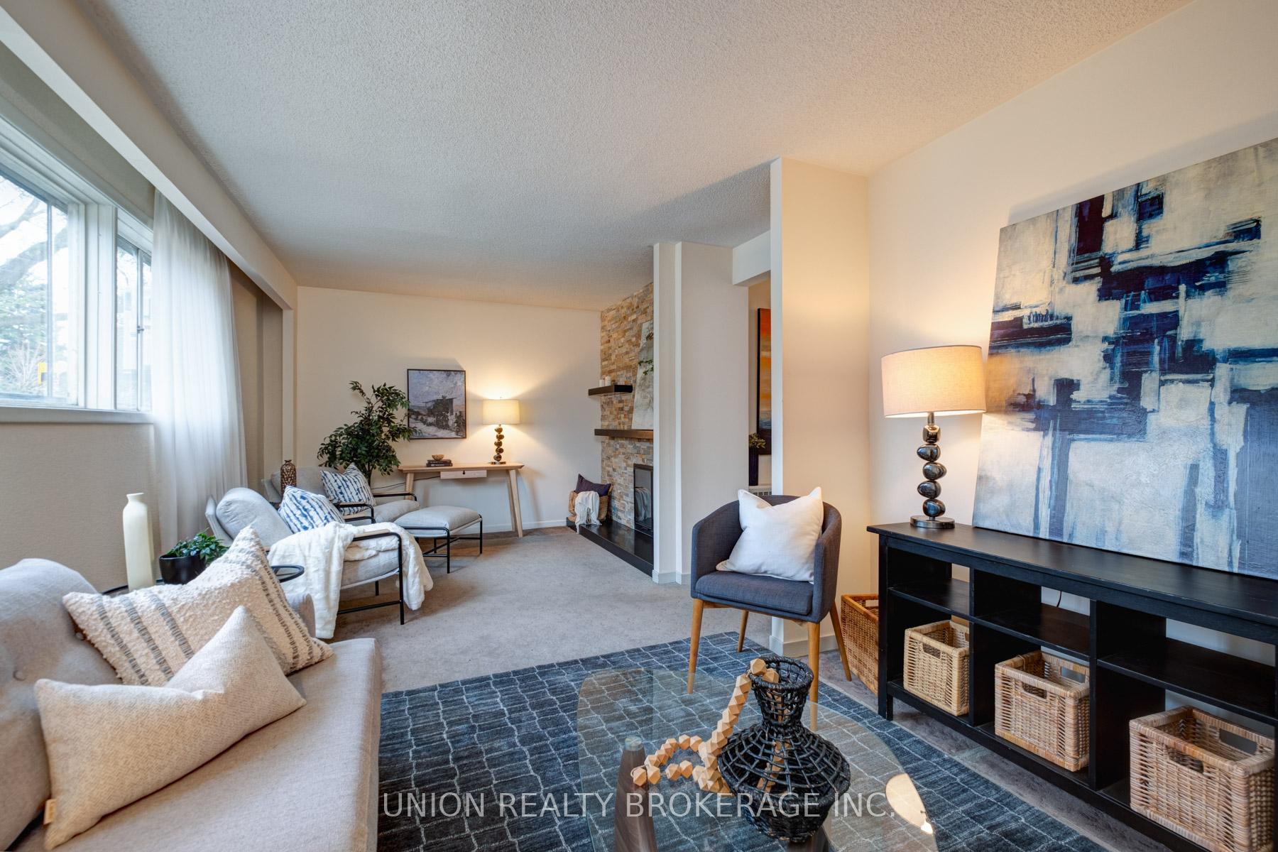 54 Oakridge Drive, Toronto
