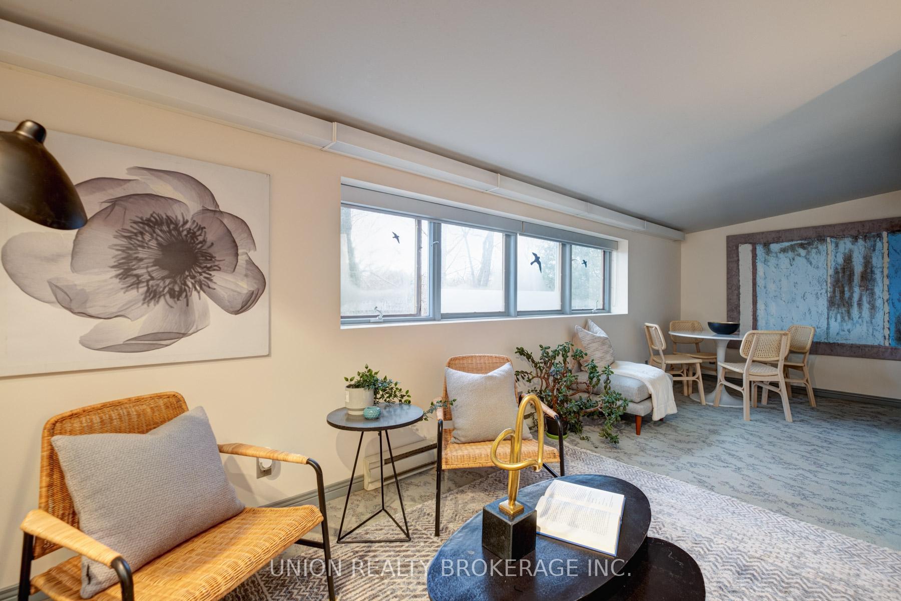54 Oakridge Drive, Toronto
