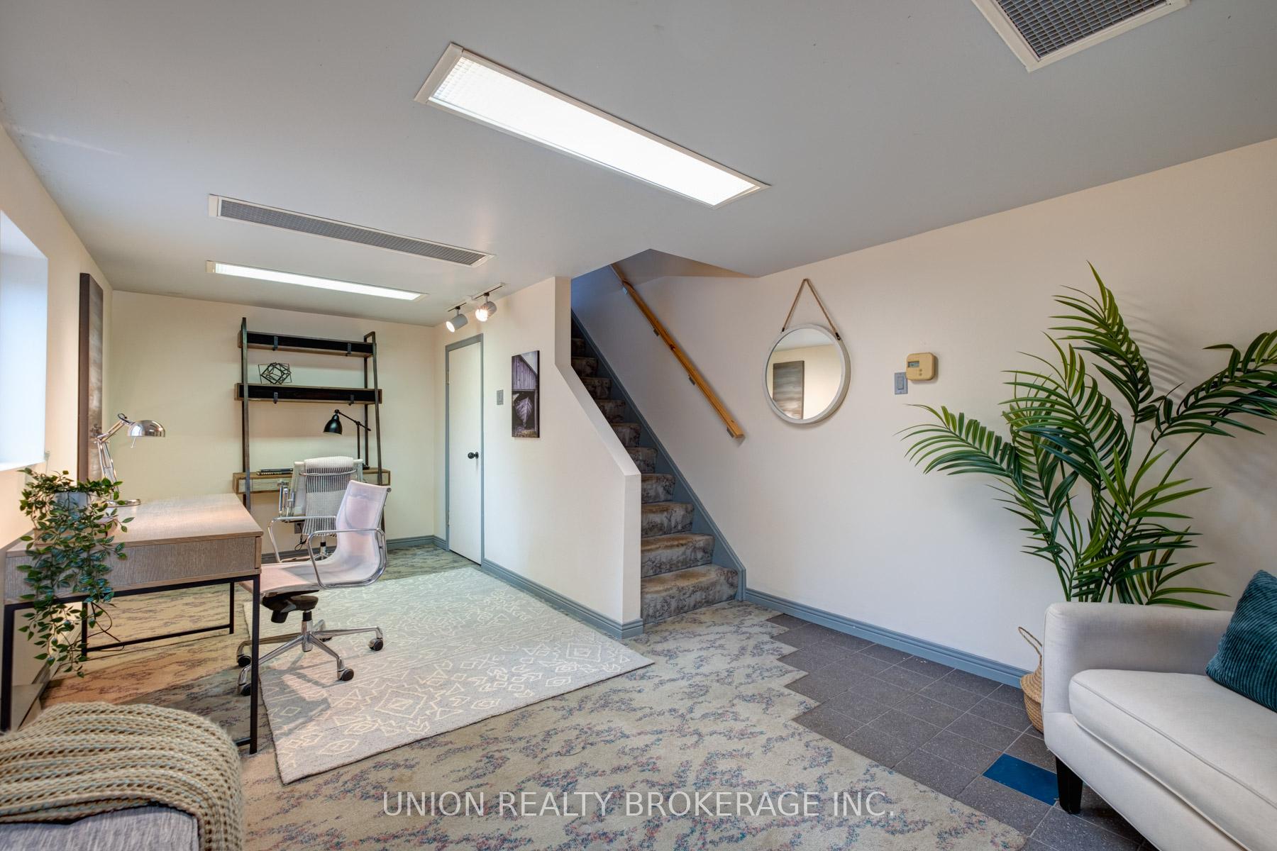 54 Oakridge Drive, Toronto