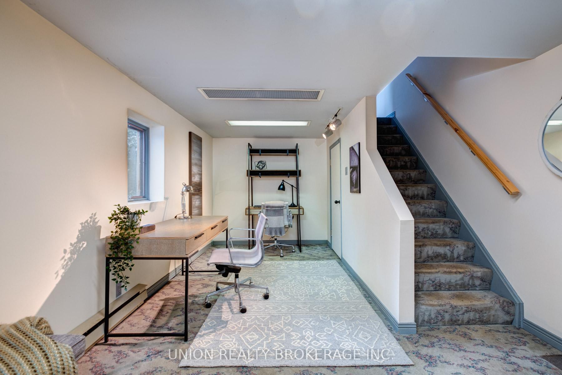 54 Oakridge Drive, Toronto