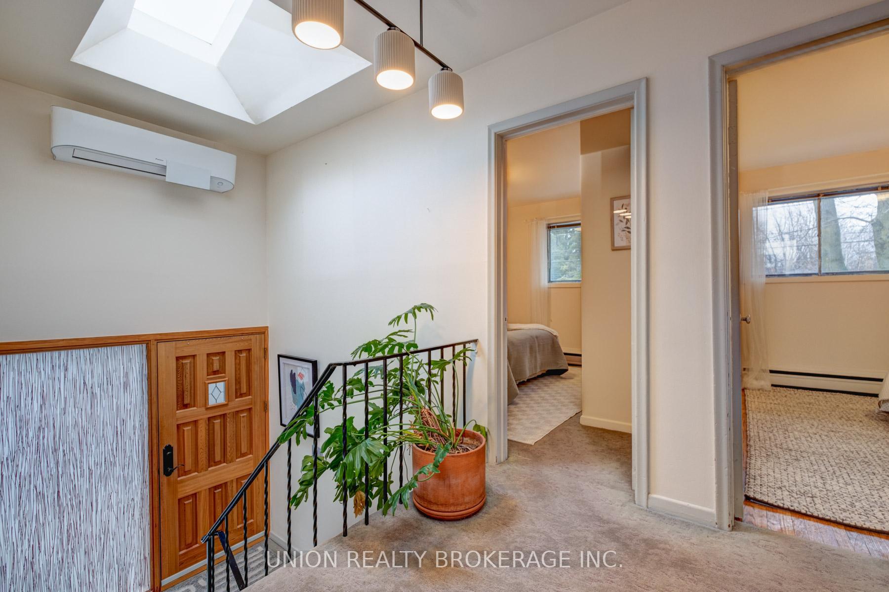 54 Oakridge Drive, Toronto