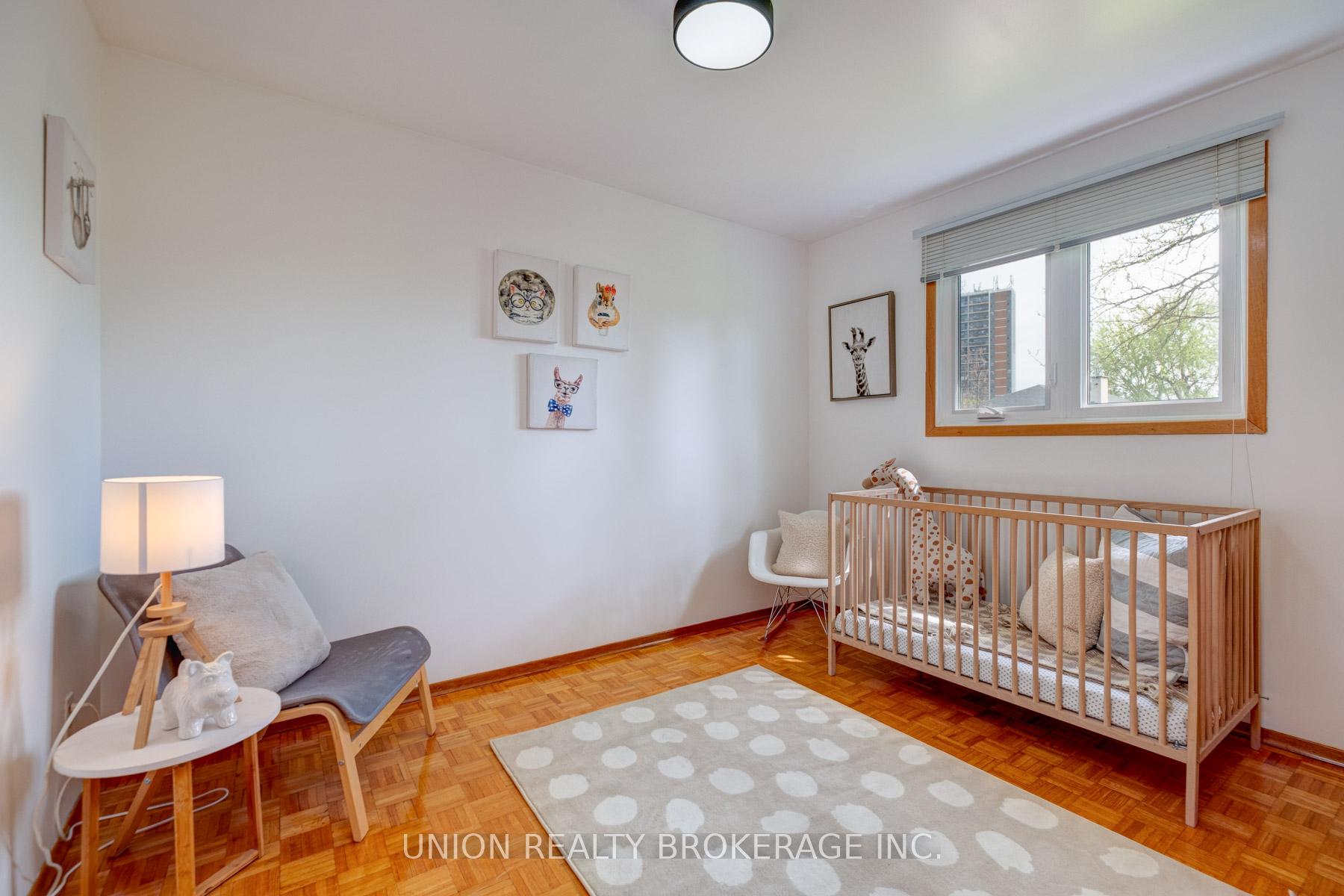 15 Charterhouse Road, Toronto