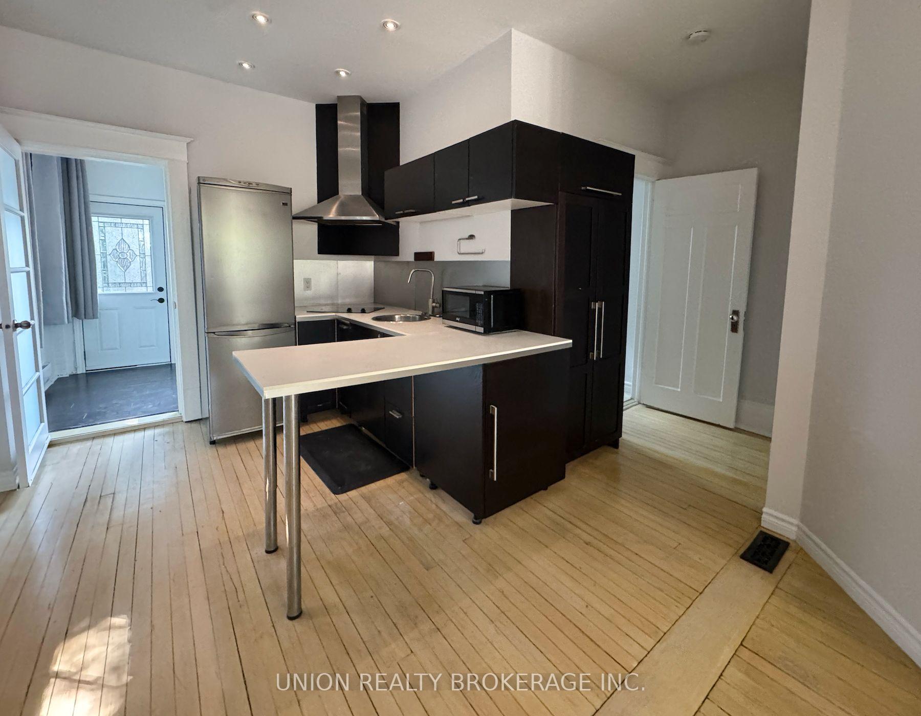 #Main - 2471 Queen Street