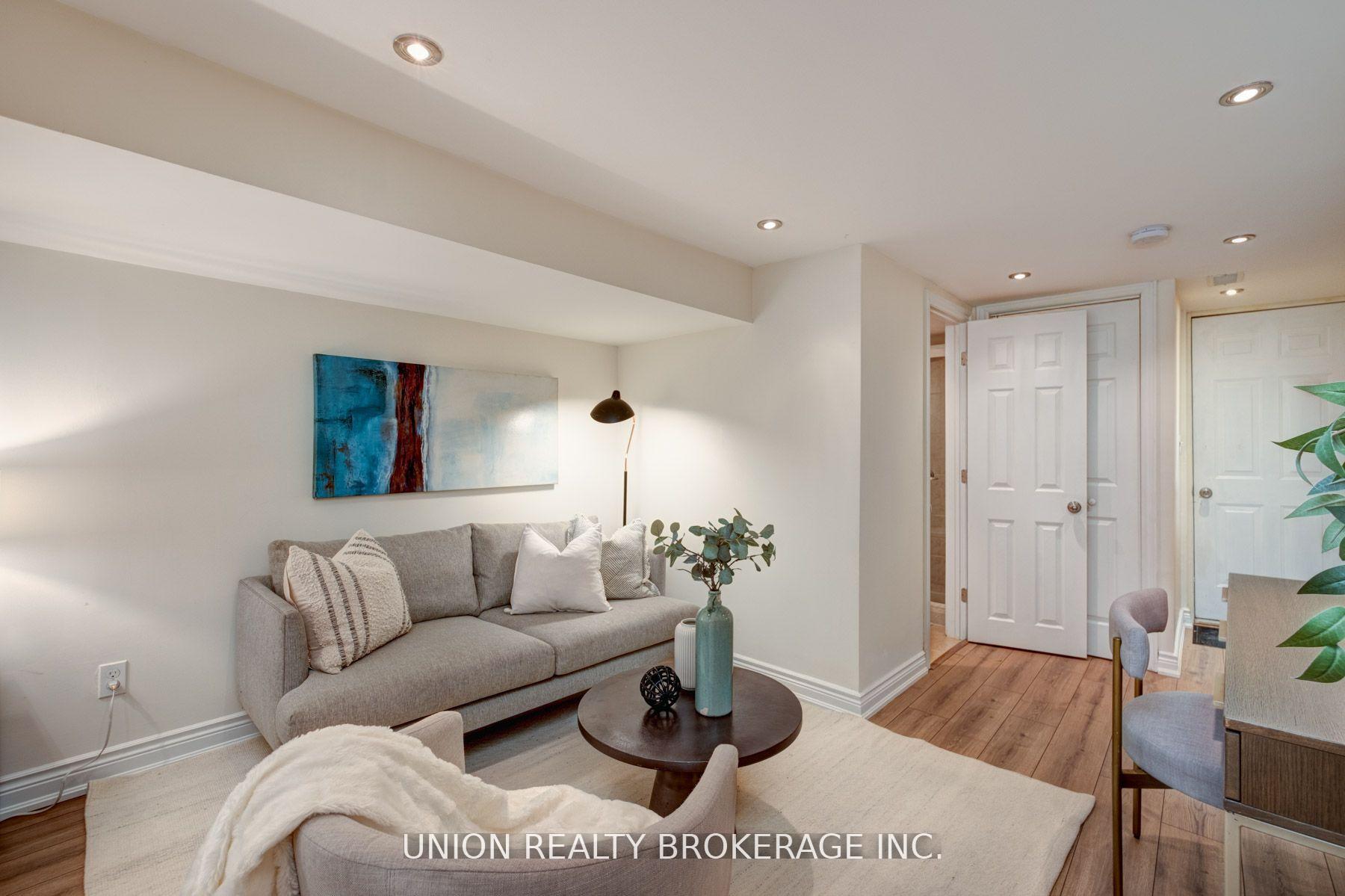 146 Beech Avenue, Toronto