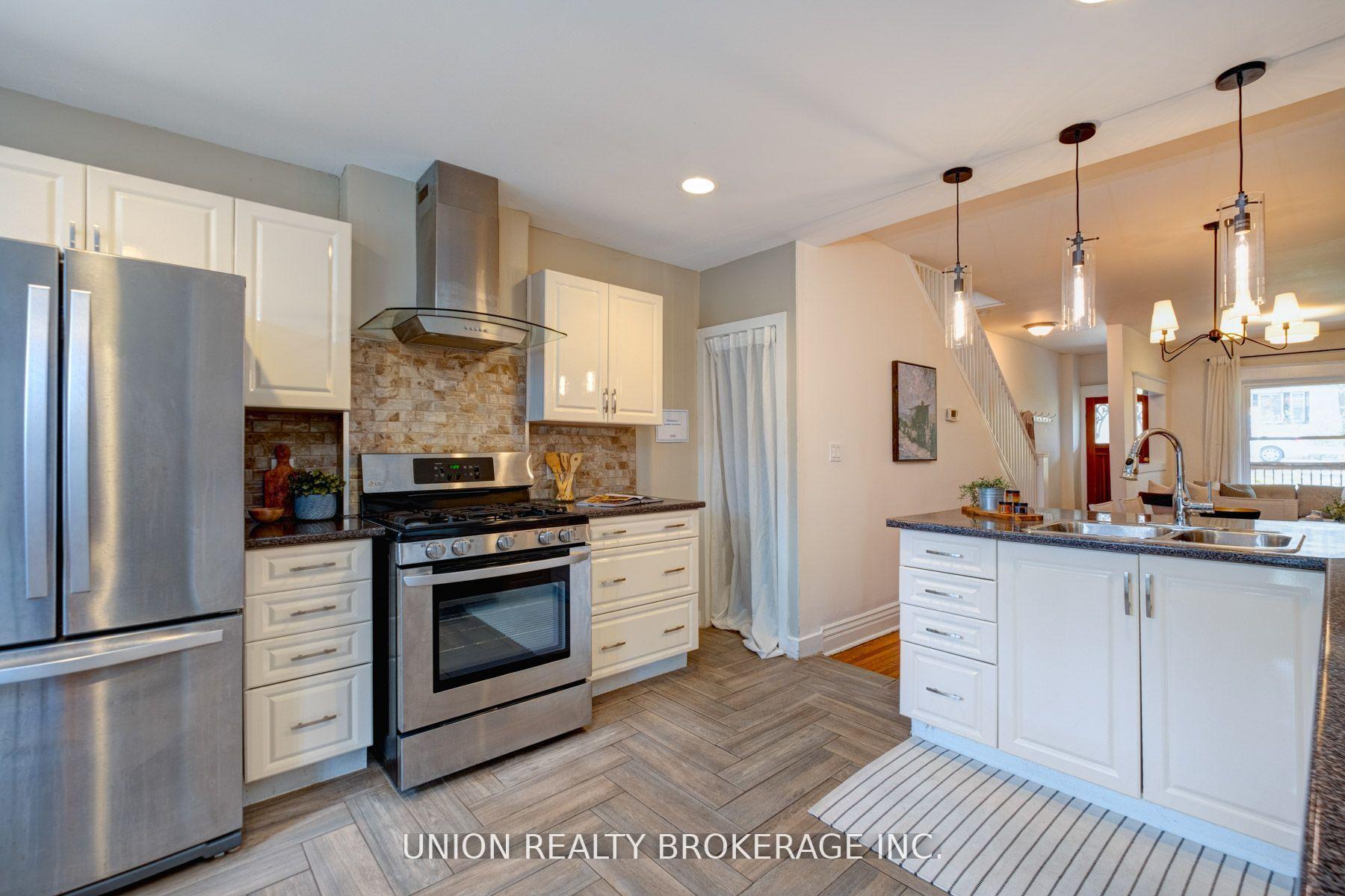 146 Beech Avenue, Toronto