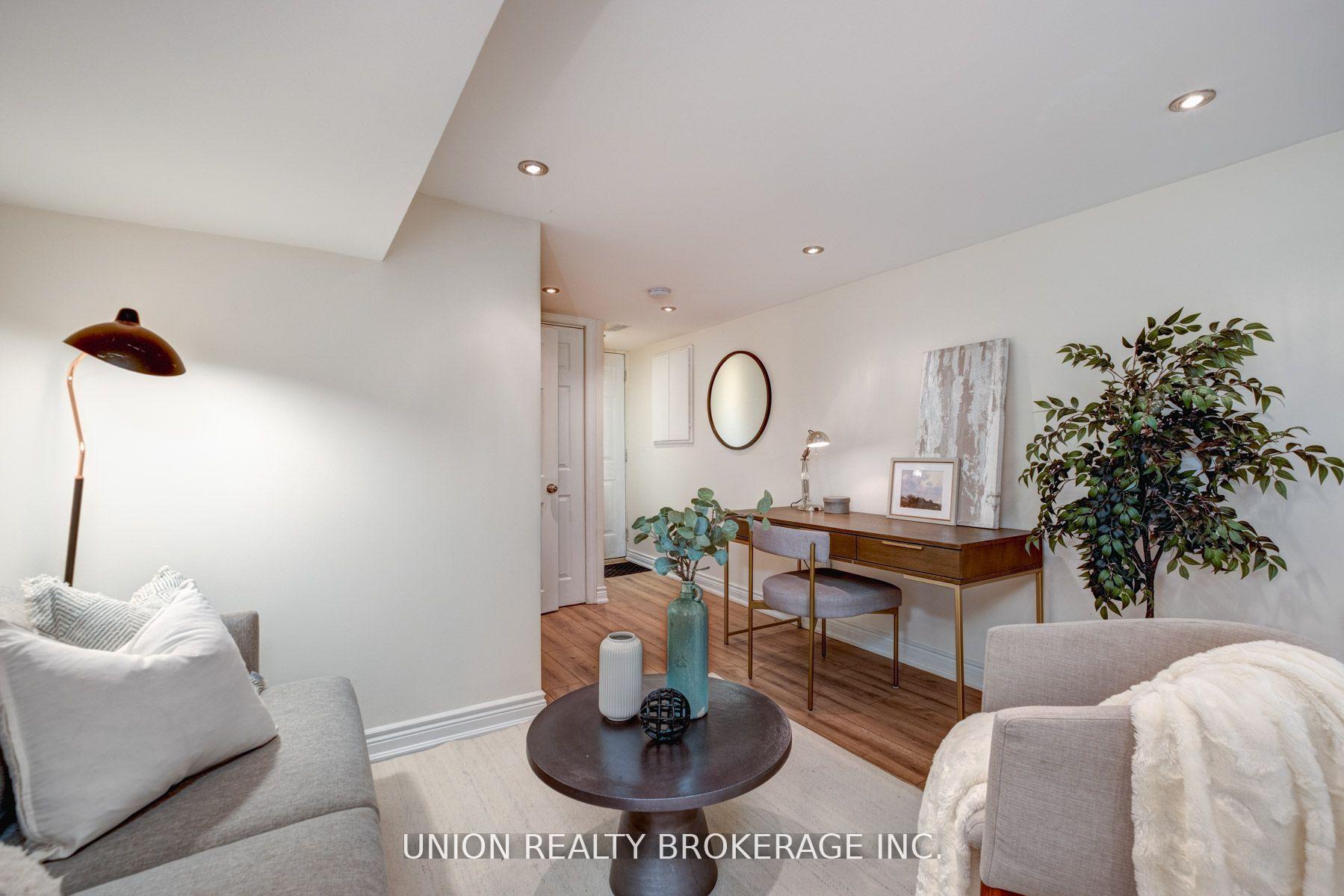 146 Beech Avenue, Toronto