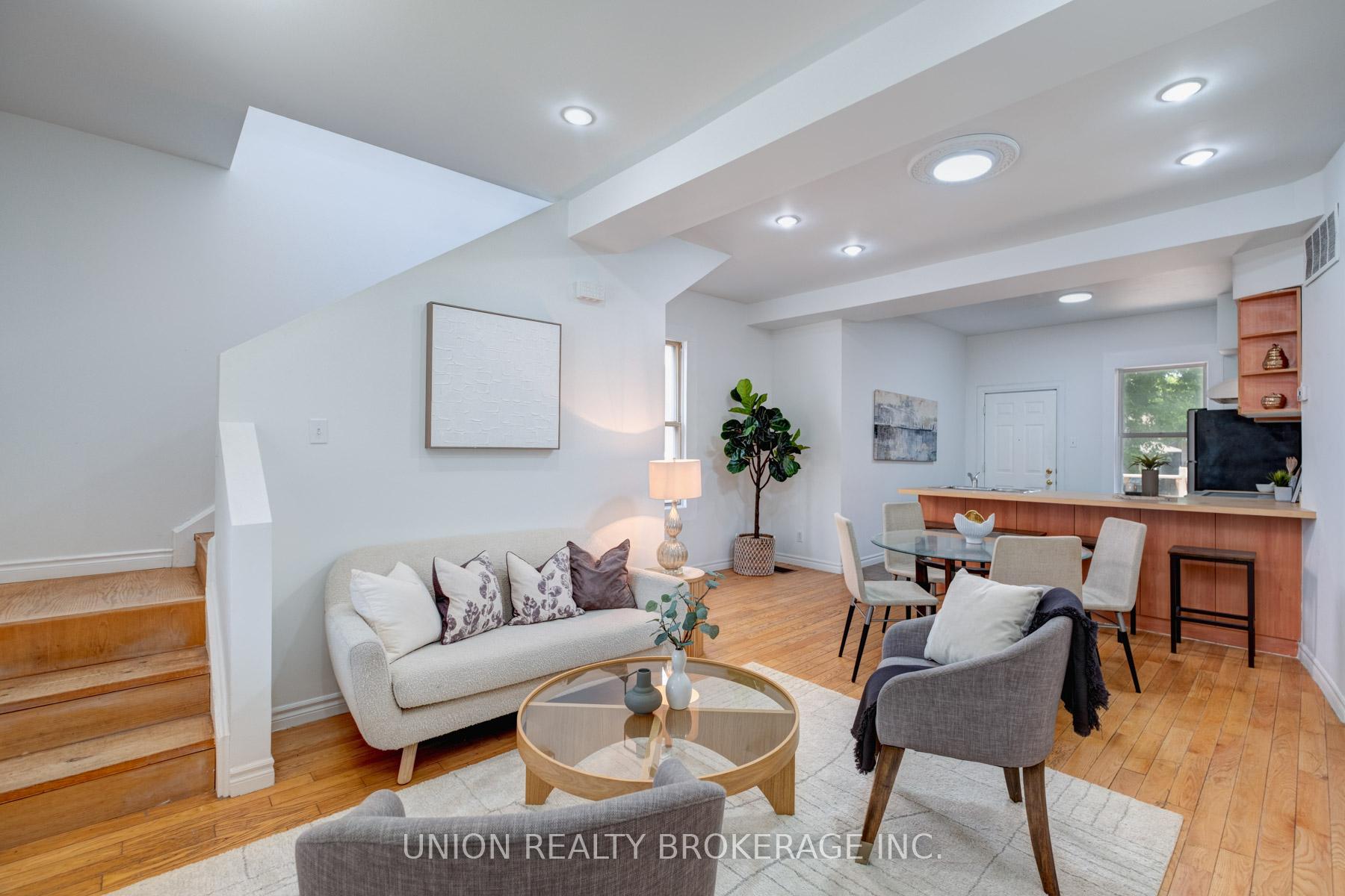 533 Victoria Park Avenue, Toronto