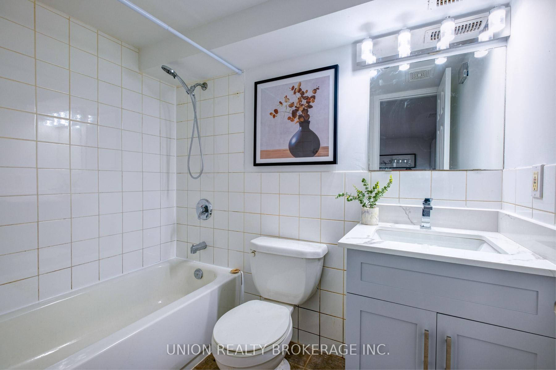533 Victoria Park Avenue, Toronto