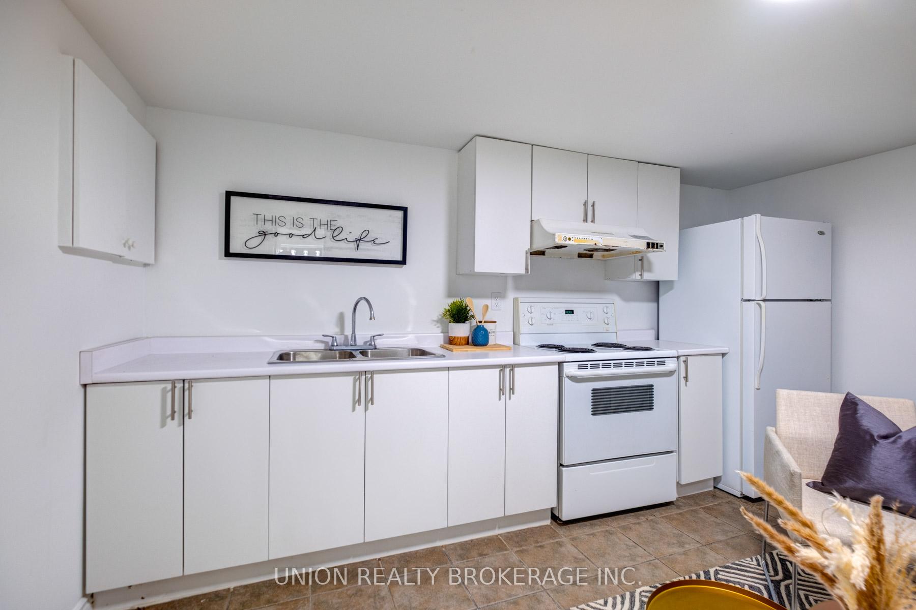 533 Victoria Park Avenue, Toronto