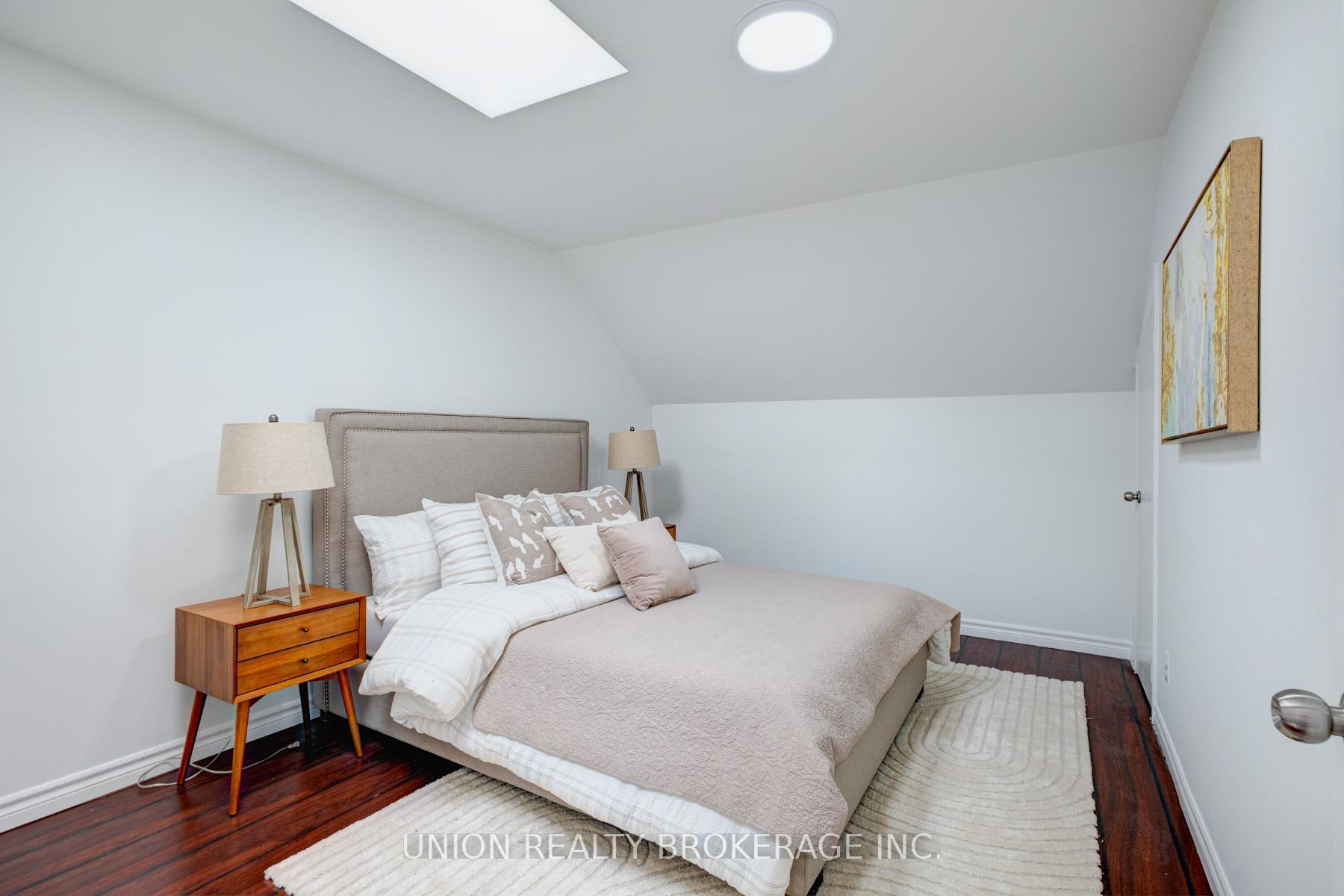 533 Victoria Park Avenue, Toronto
