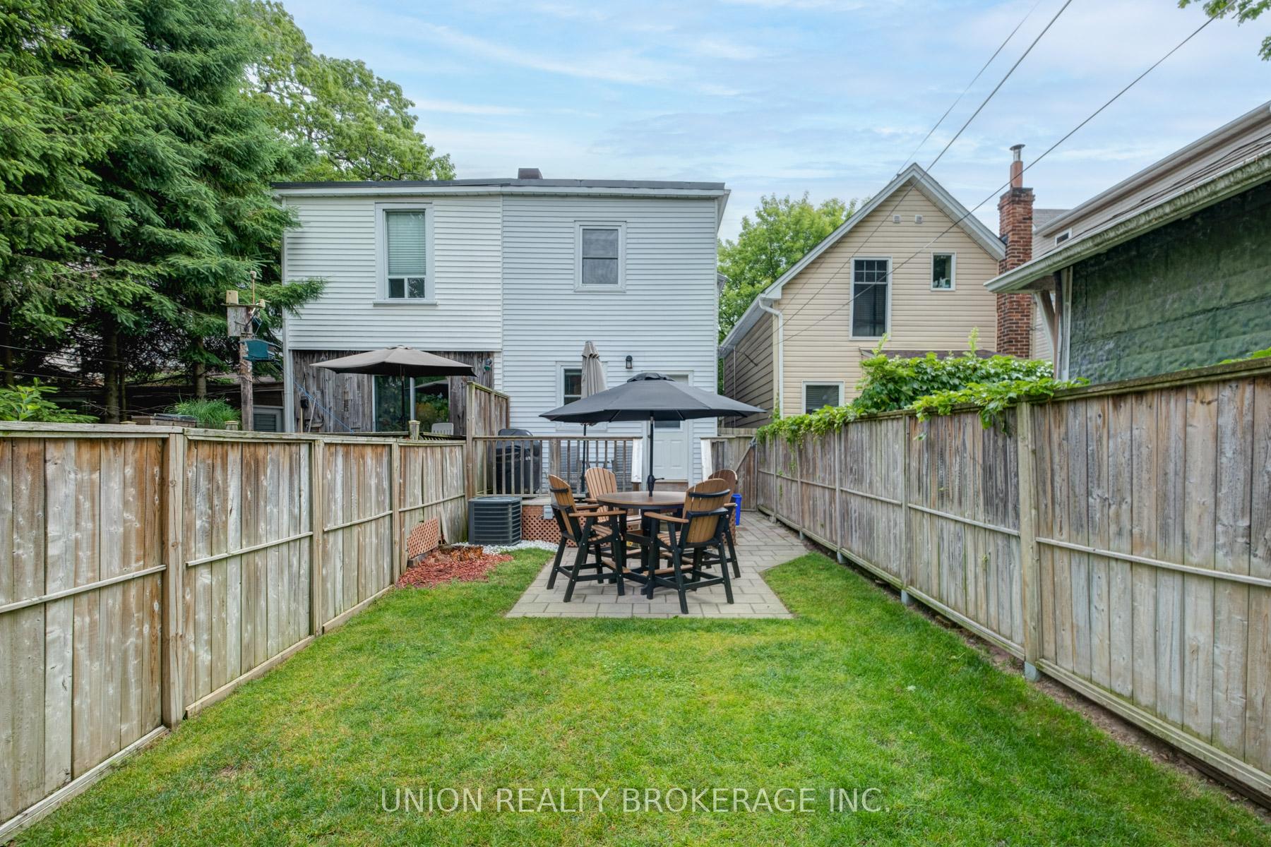 180 Bellefair Avenue, Toronto