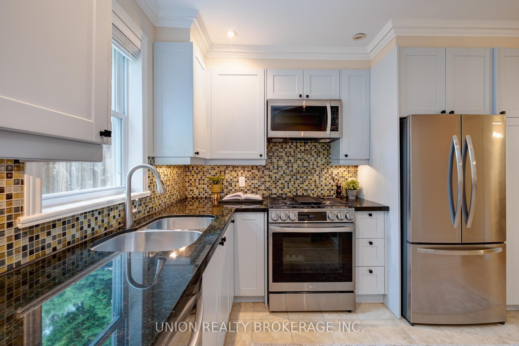 180 Bellefair Avenue, Toronto