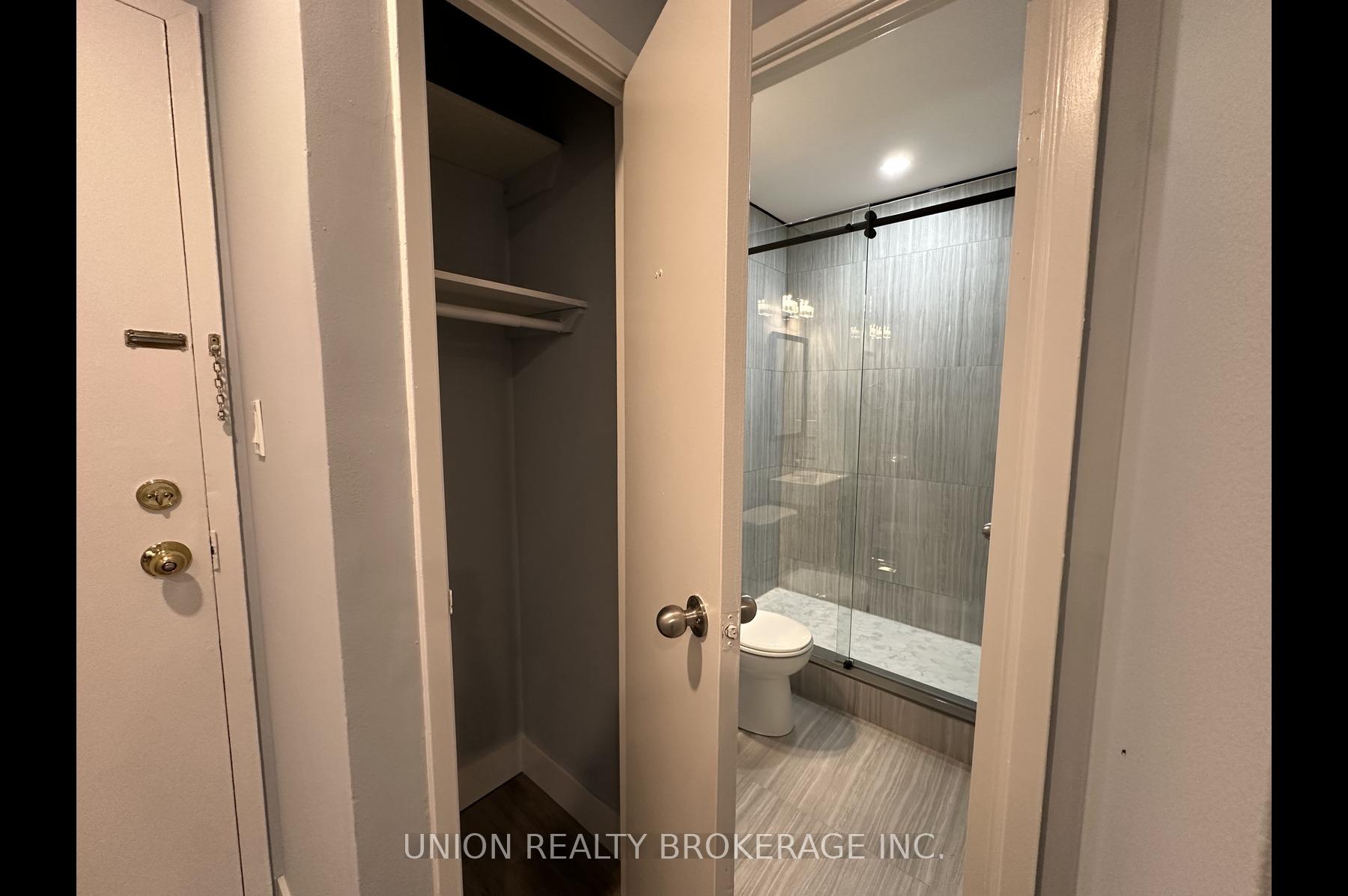 #5 - 856 Kingston Road
