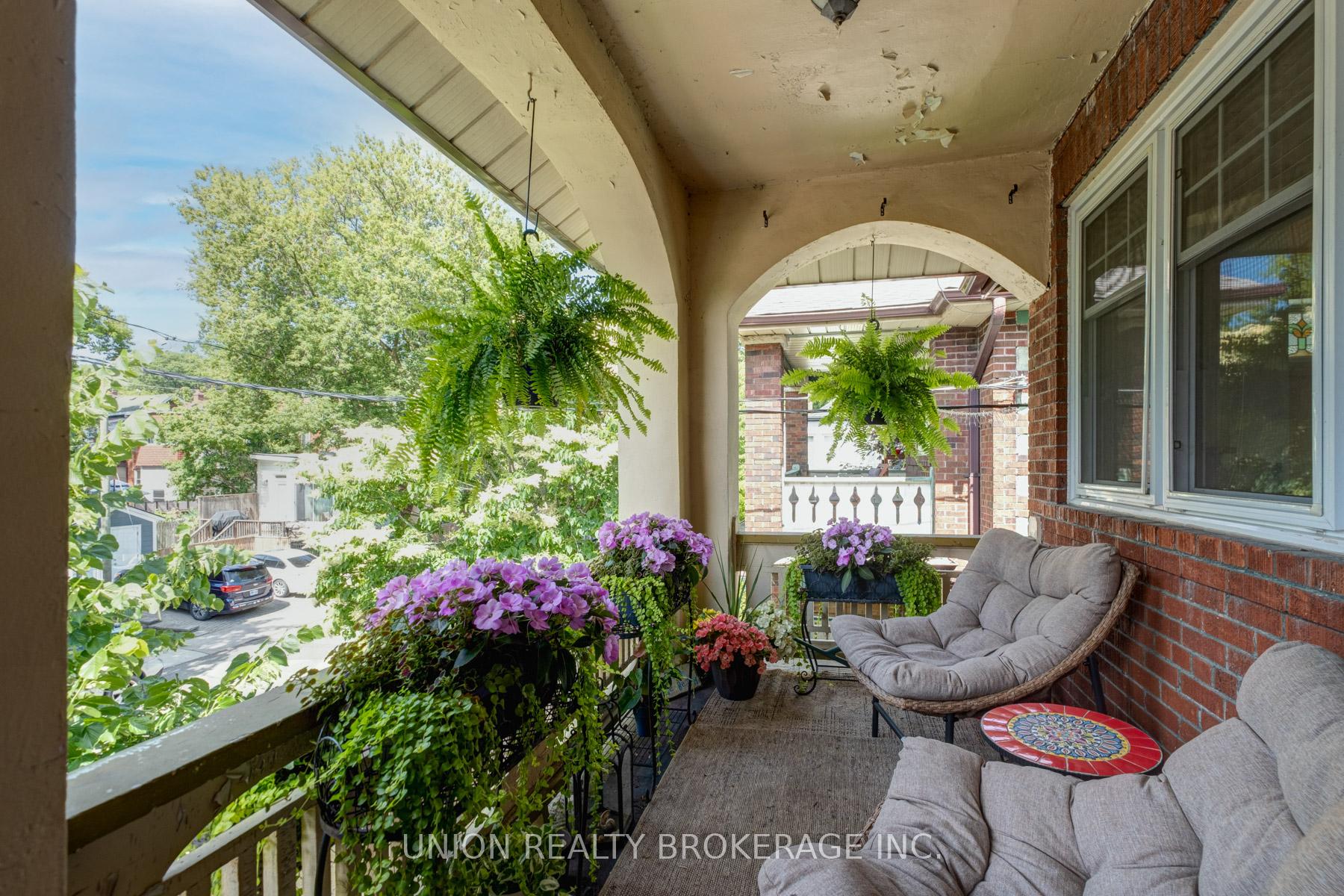 11 Bonfield Avenue, Toronto