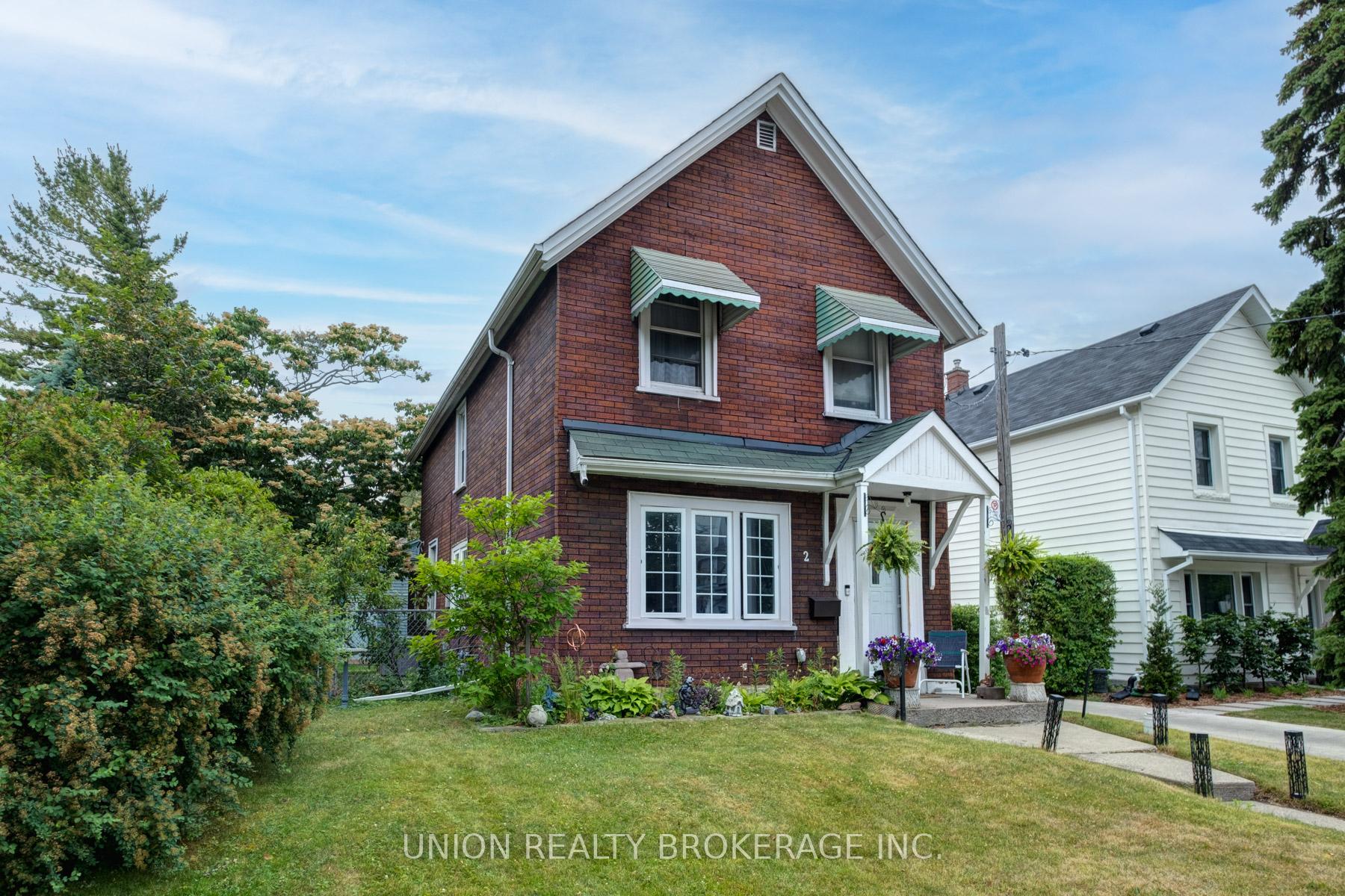 2 Kimberley Avenue, Toronto