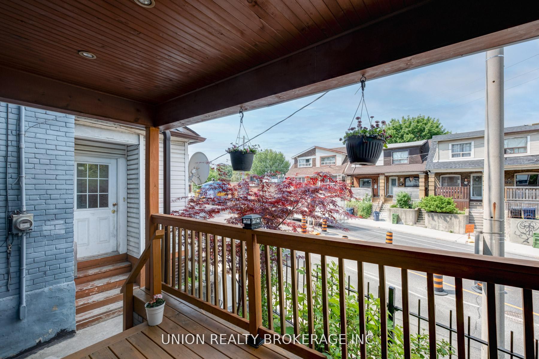 793 Woodbine Avenue, Toronto