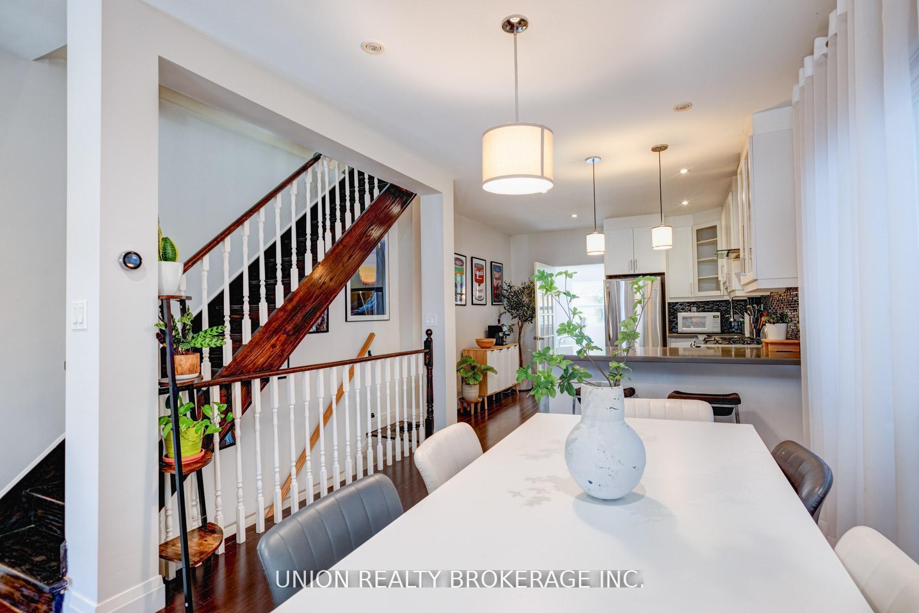 793 Woodbine Avenue, Toronto