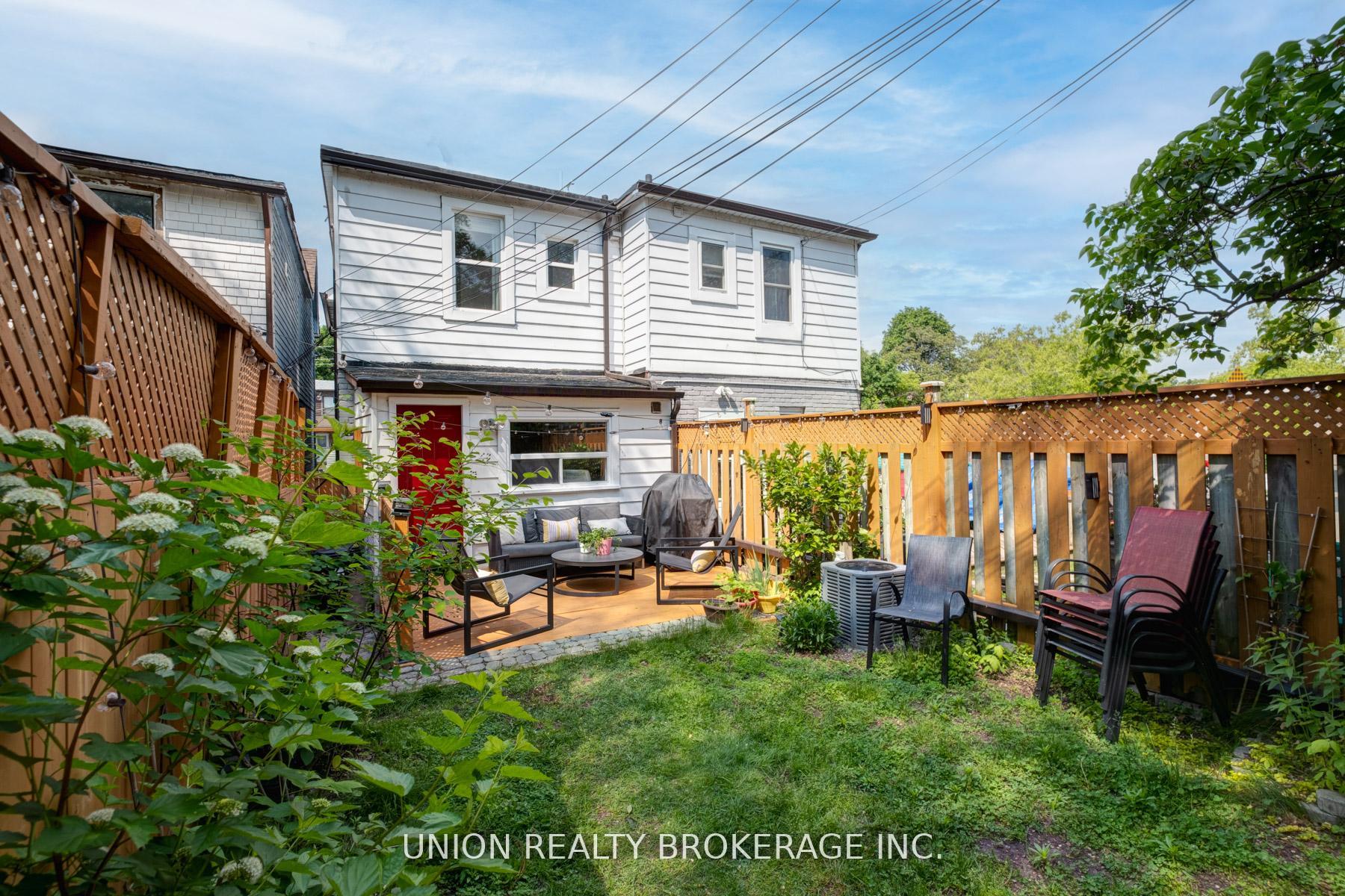 793 Woodbine Avenue, Toronto