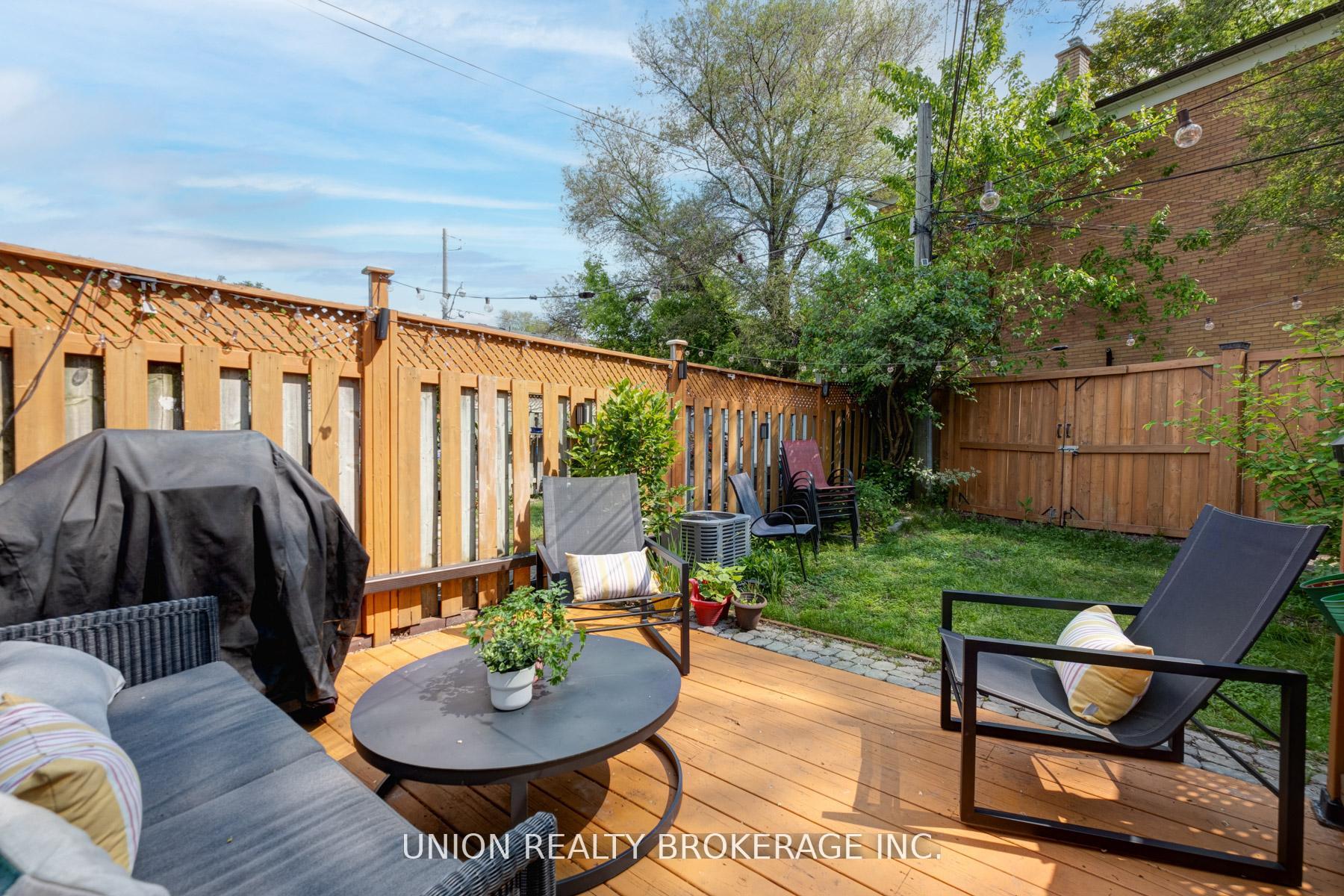 793 Woodbine Avenue, Toronto