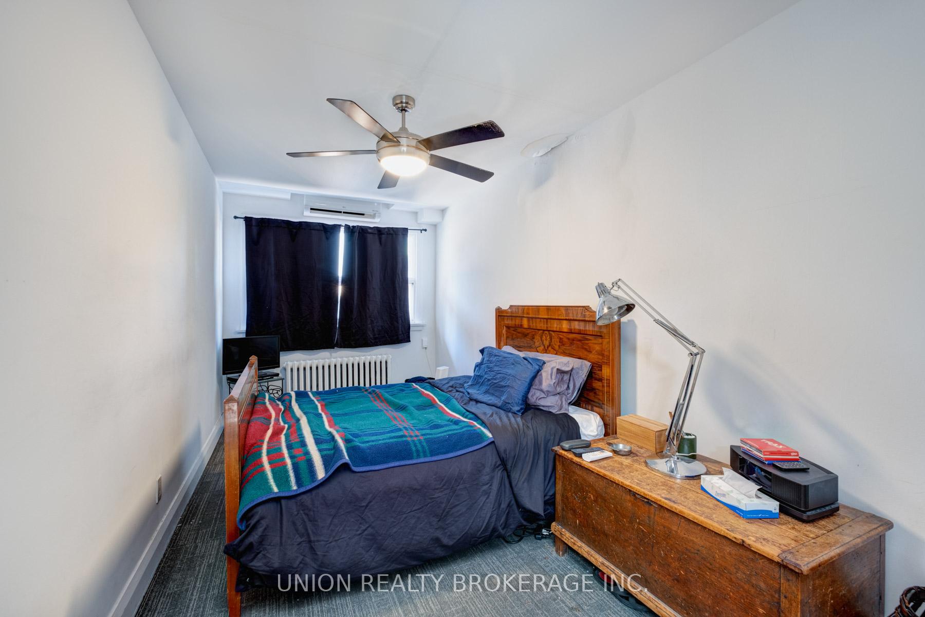 964 Kingston Road, Toronto