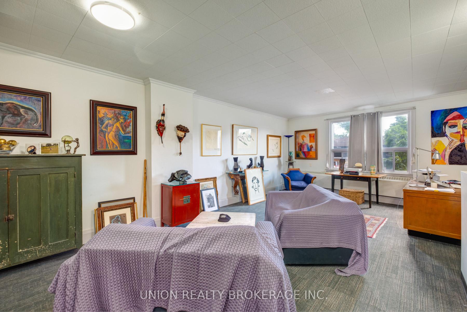 964 Kingston Road, Toronto
