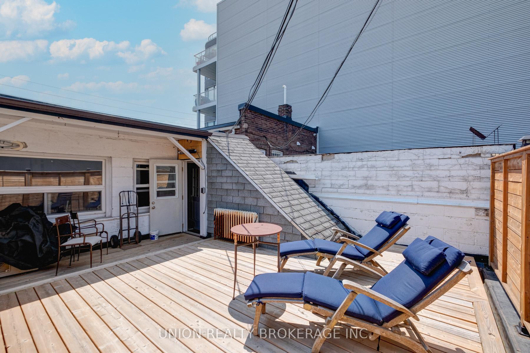 964 Kingston Road, Toronto