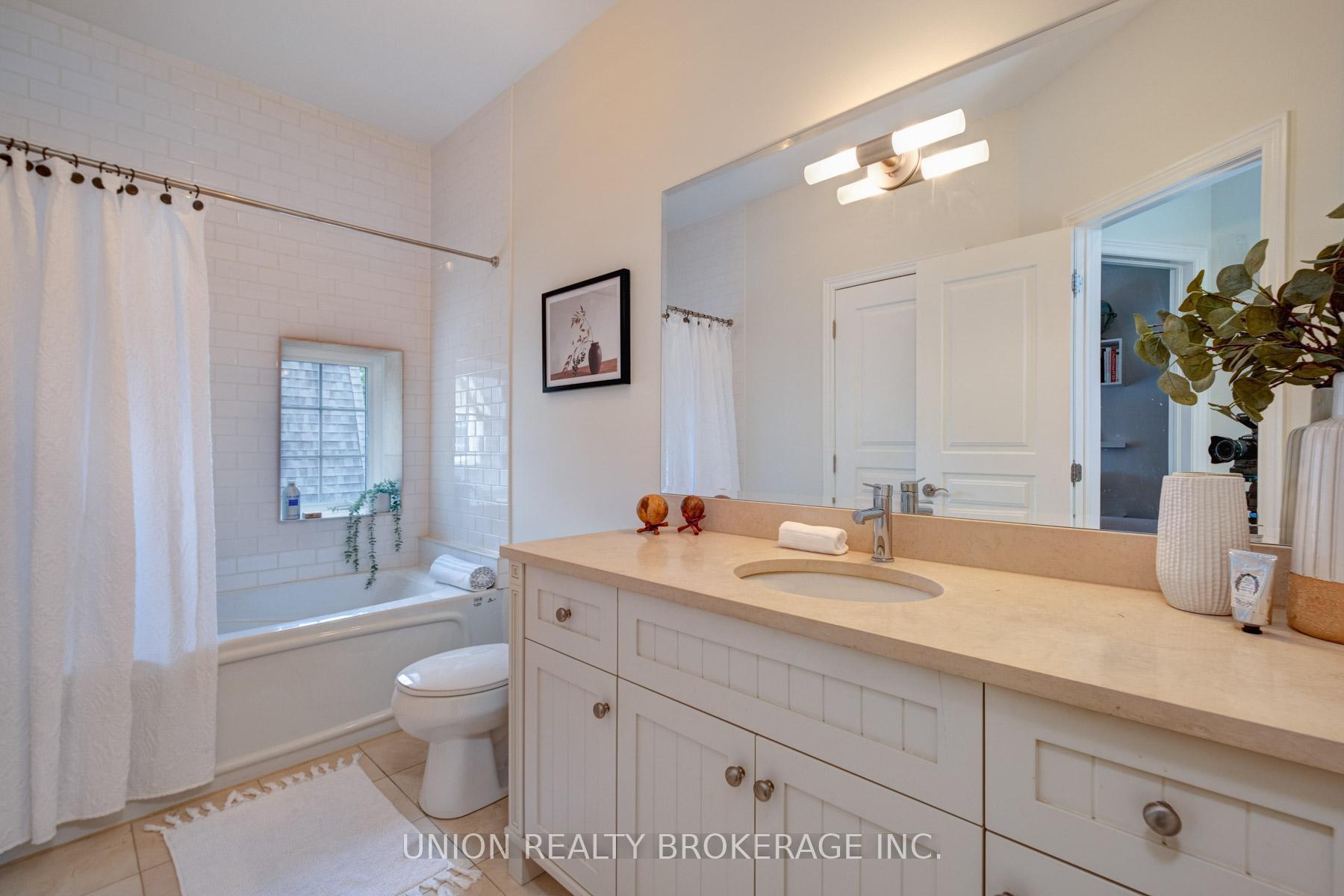 134 Edgewood Avenue, Toronto