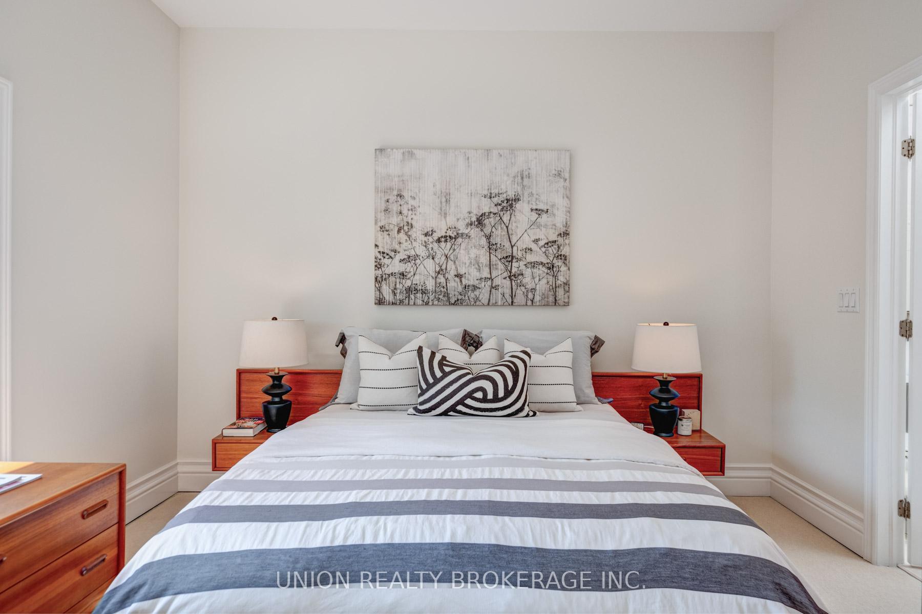 134 Edgewood Avenue, Toronto