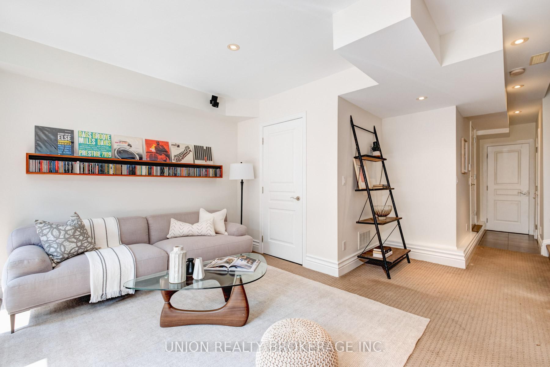 134 Edgewood Avenue, Toronto