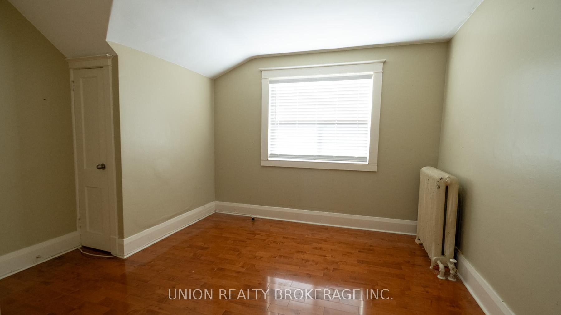 1738 Queen Street, Toronto