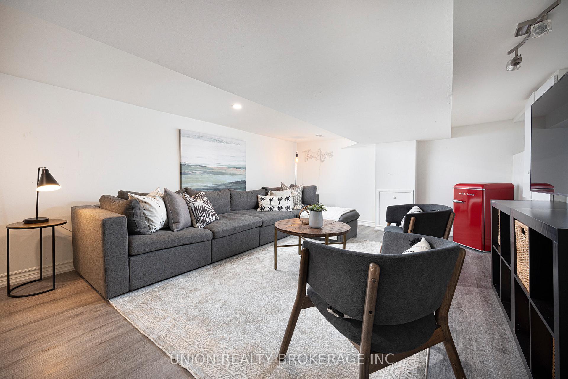 152 Milverton Boulevard, Toronto