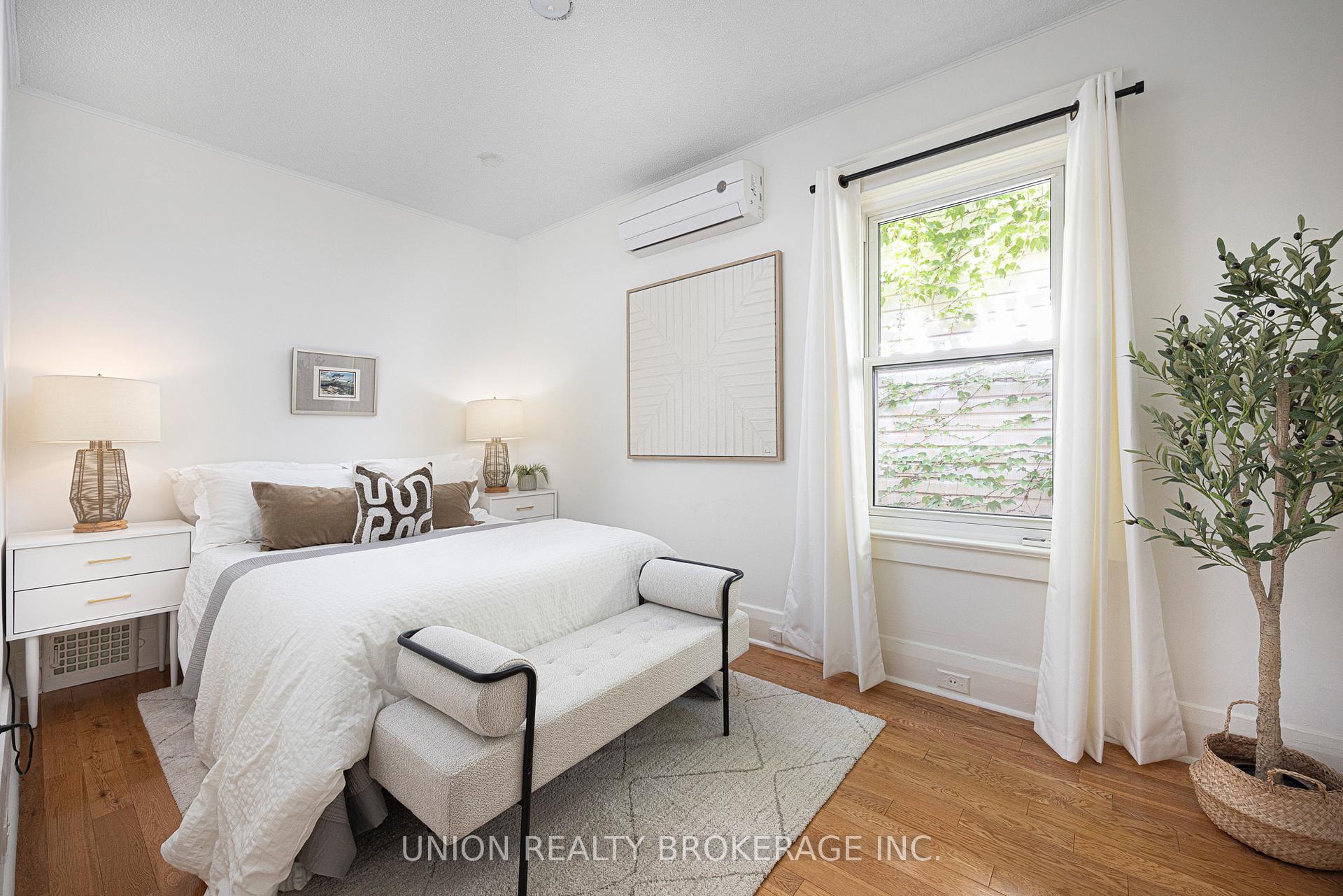 152 Milverton Boulevard, Toronto