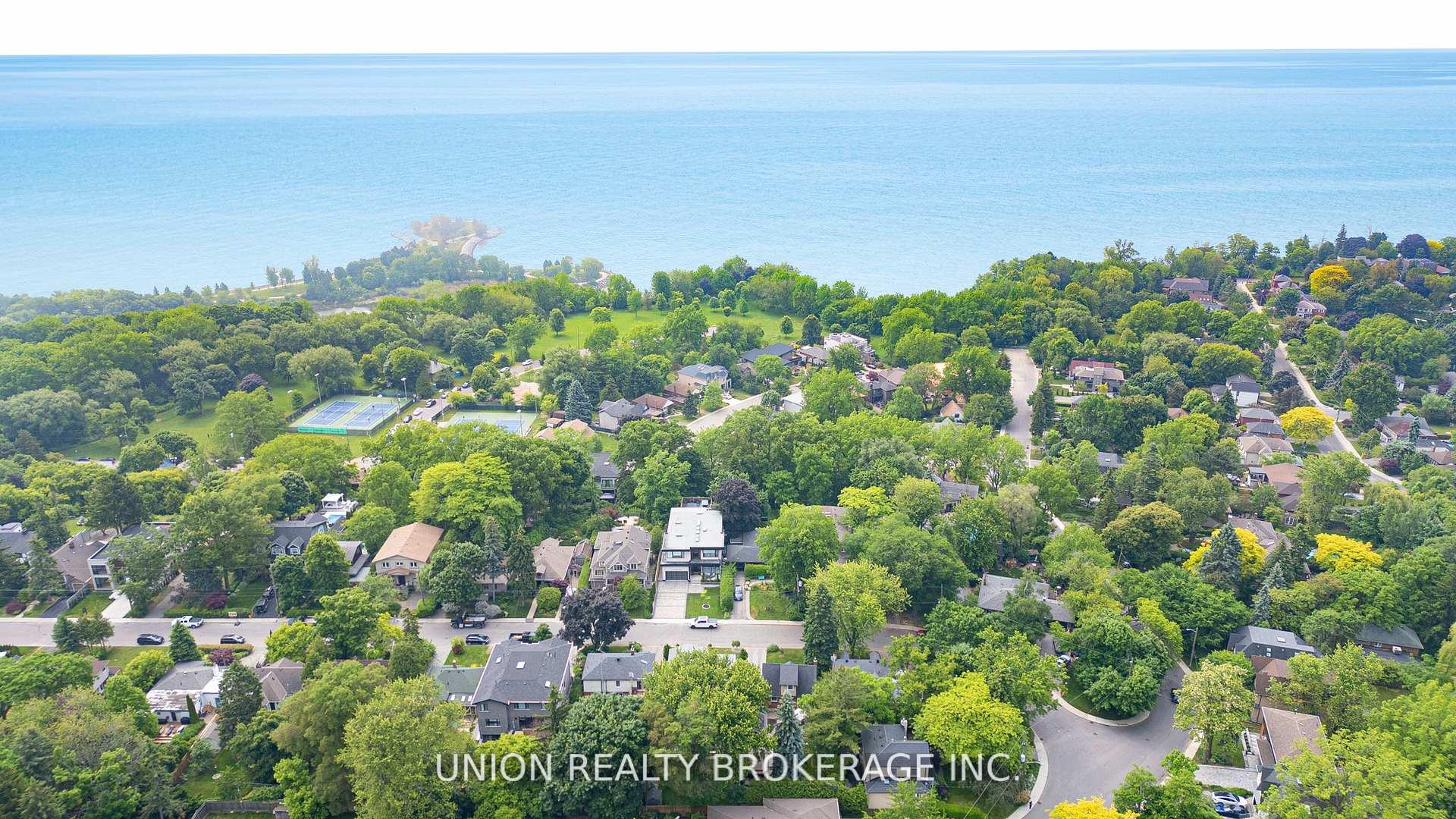 120 Scarboro Crescent, Toronto