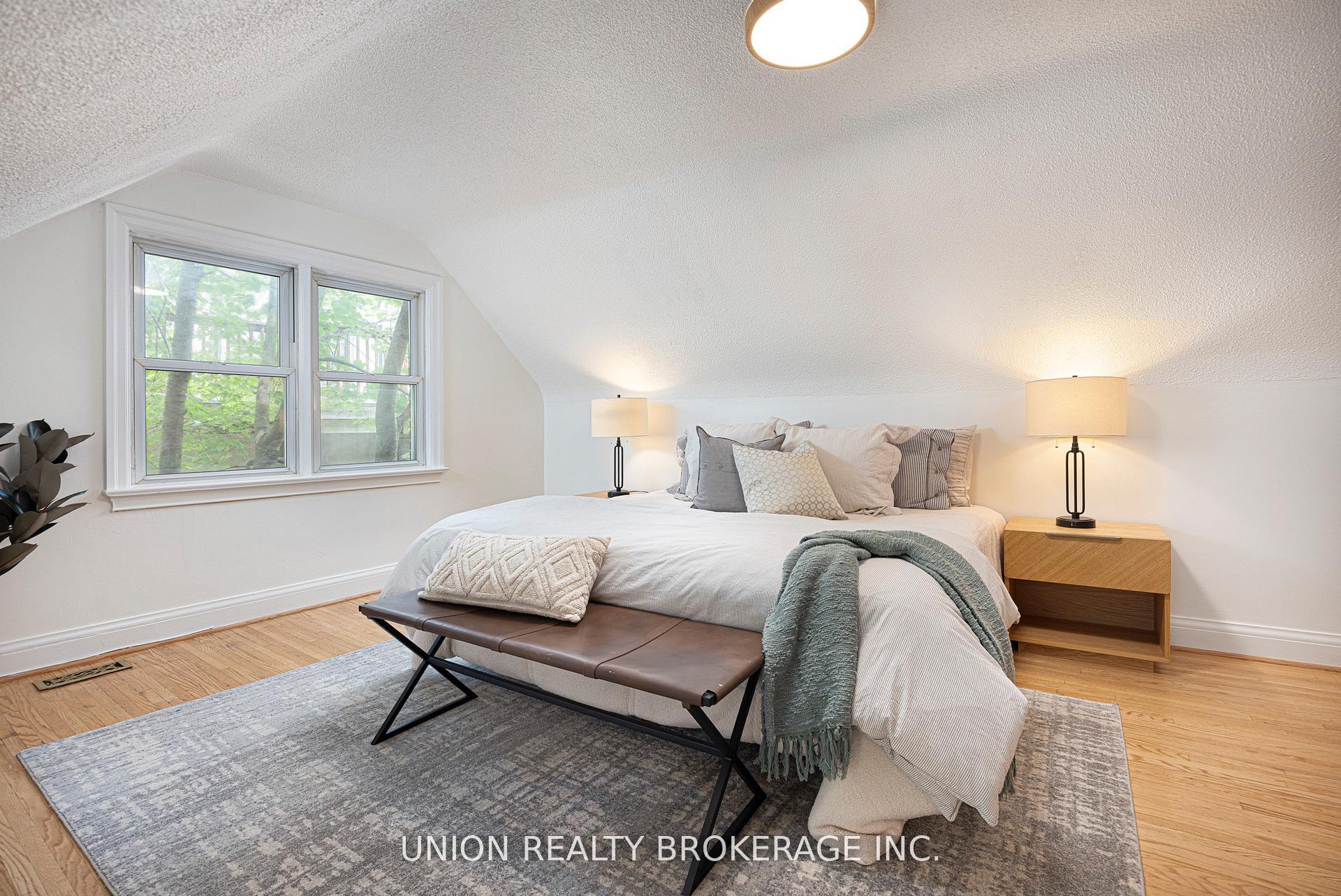 120 Scarboro Crescent, Toronto