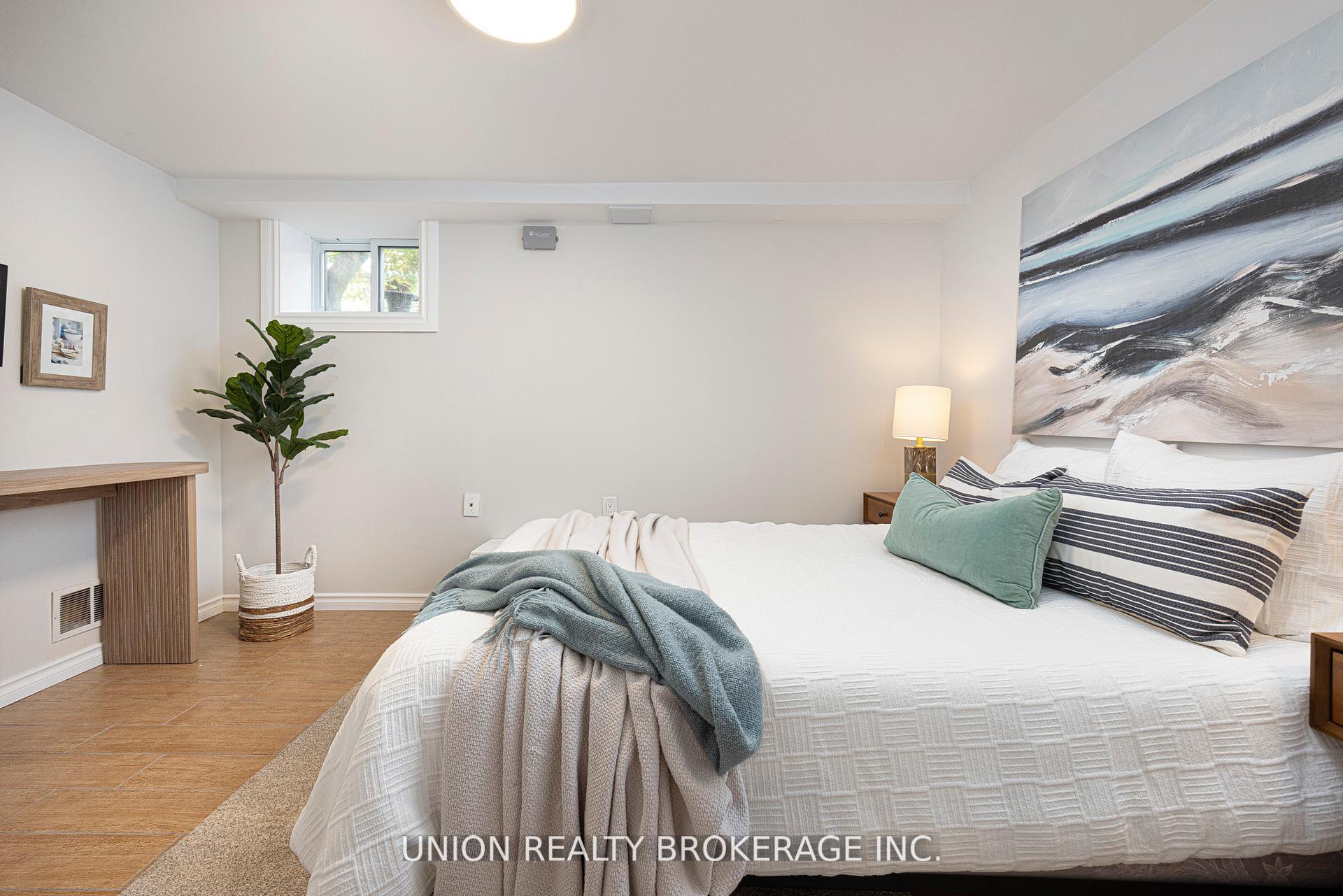 120 Scarboro Crescent, Toronto