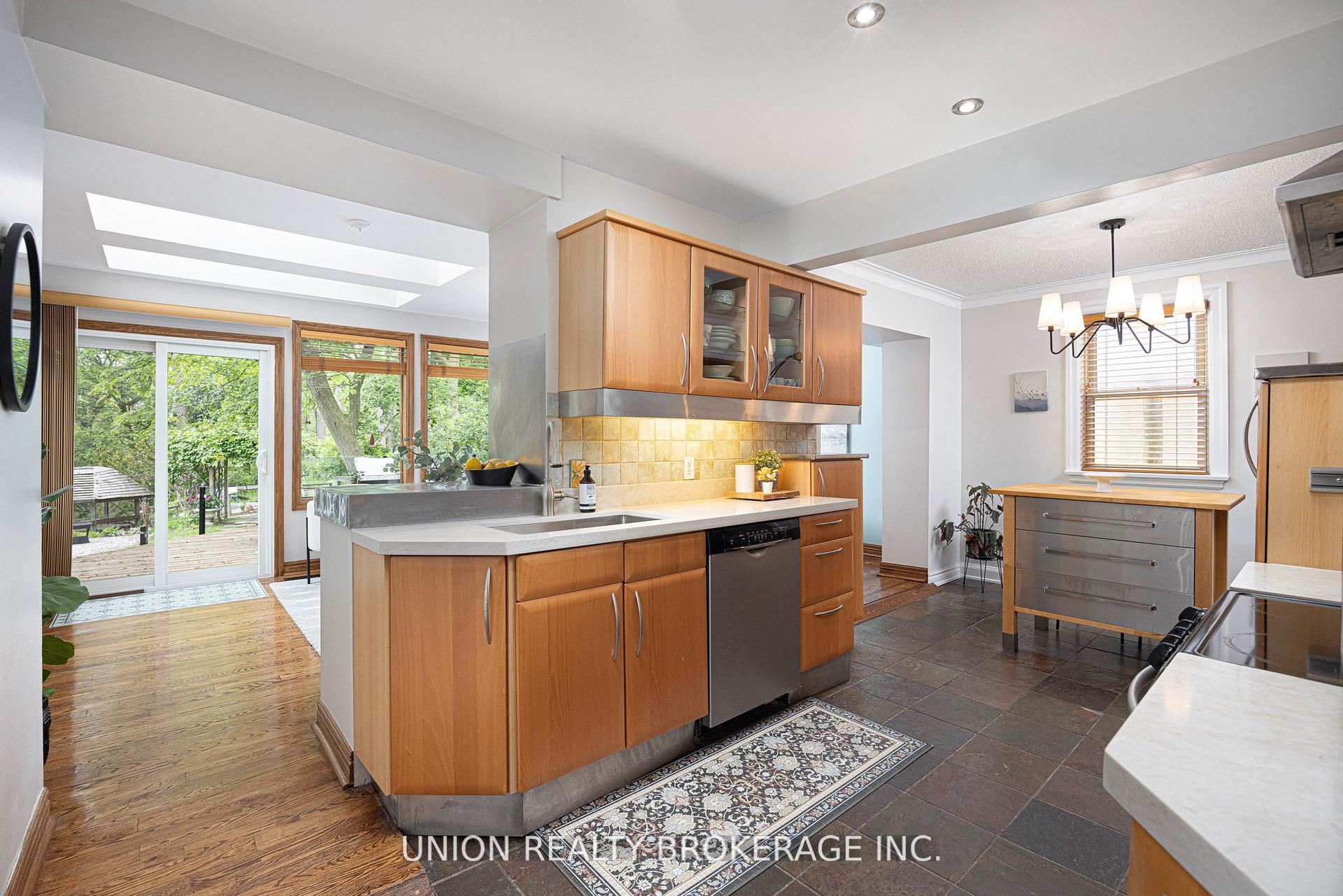 120 Scarboro Crescent, Toronto