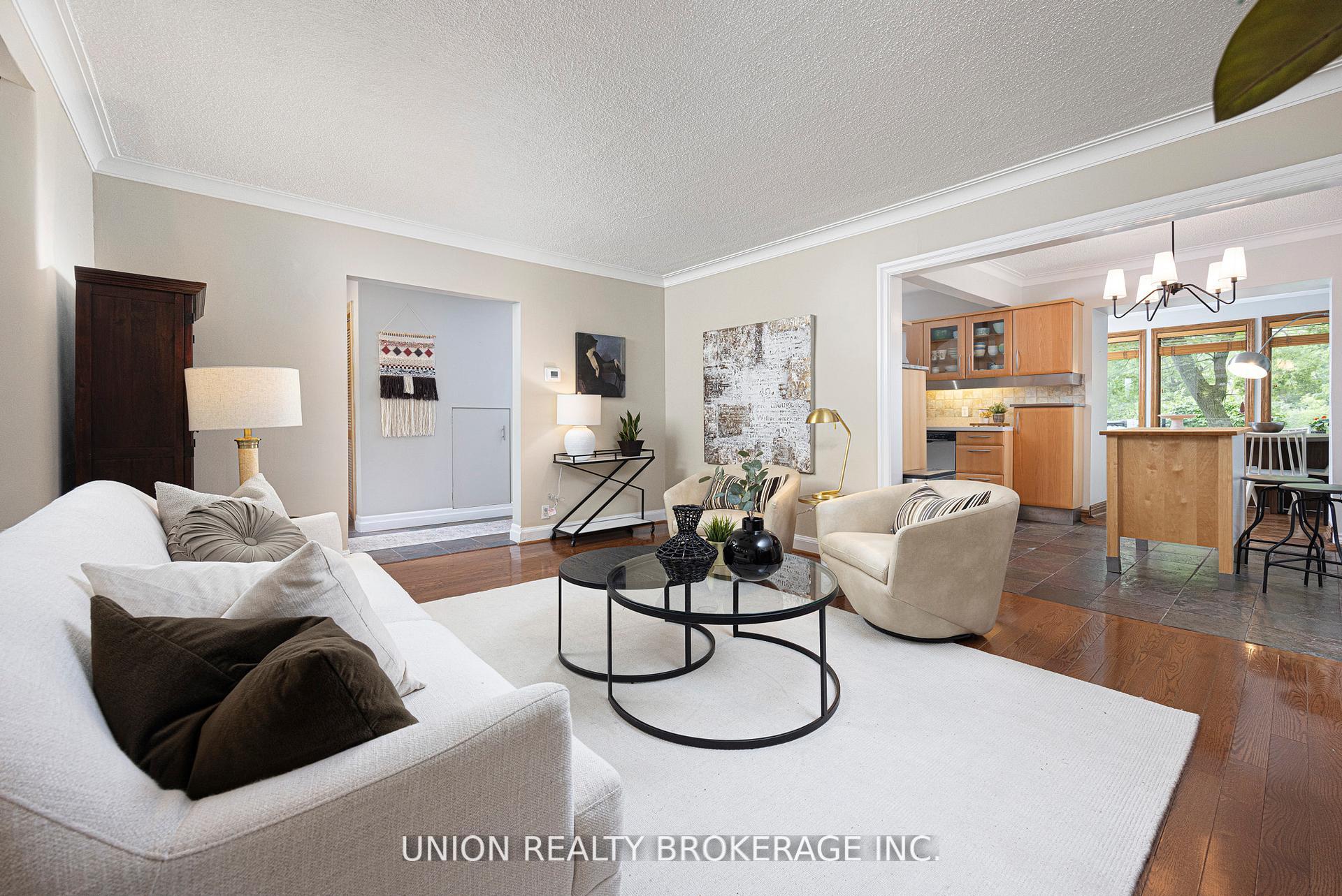 120 Scarboro Crescent, Toronto