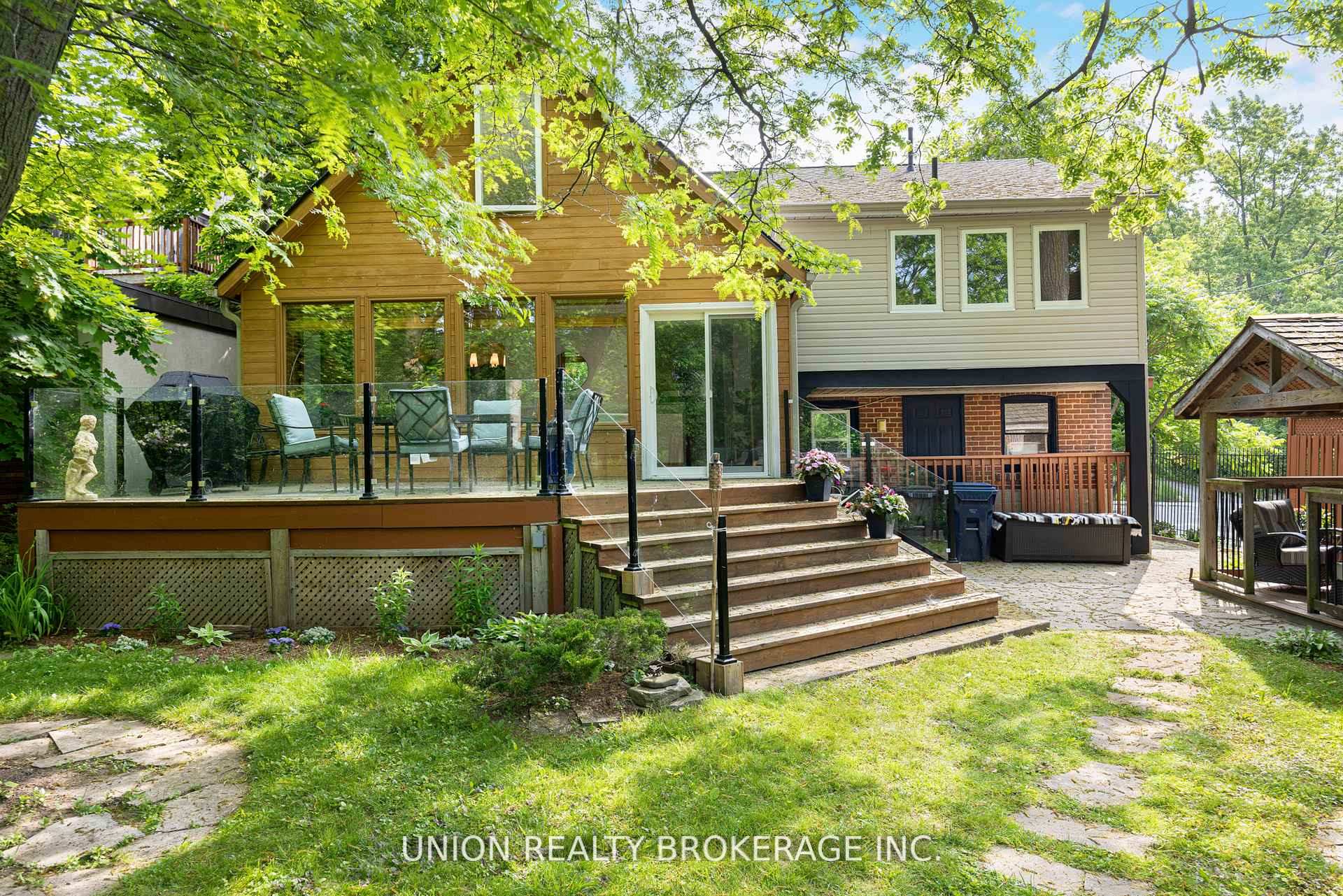 120 Scarboro Crescent, Toronto