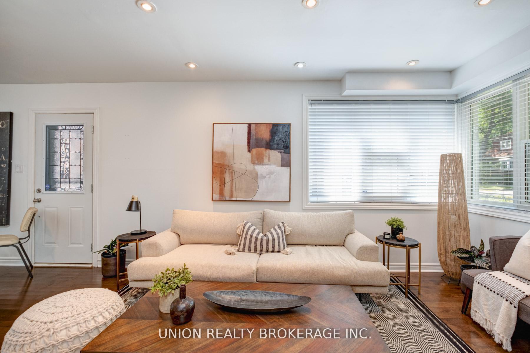 301 Victoria Park Avenue, Toronto