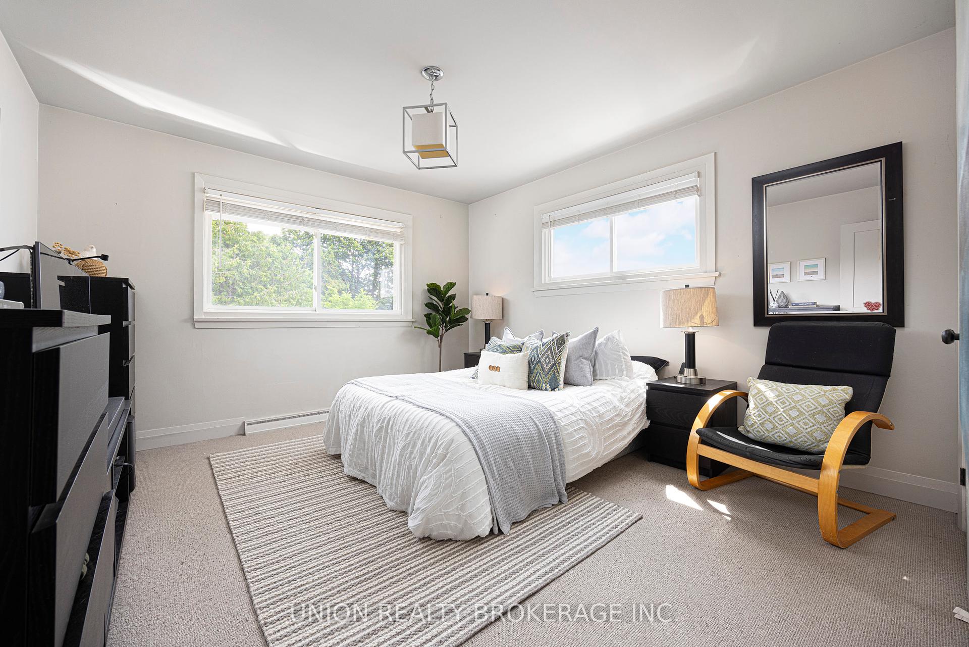787 Glenmanor Drive