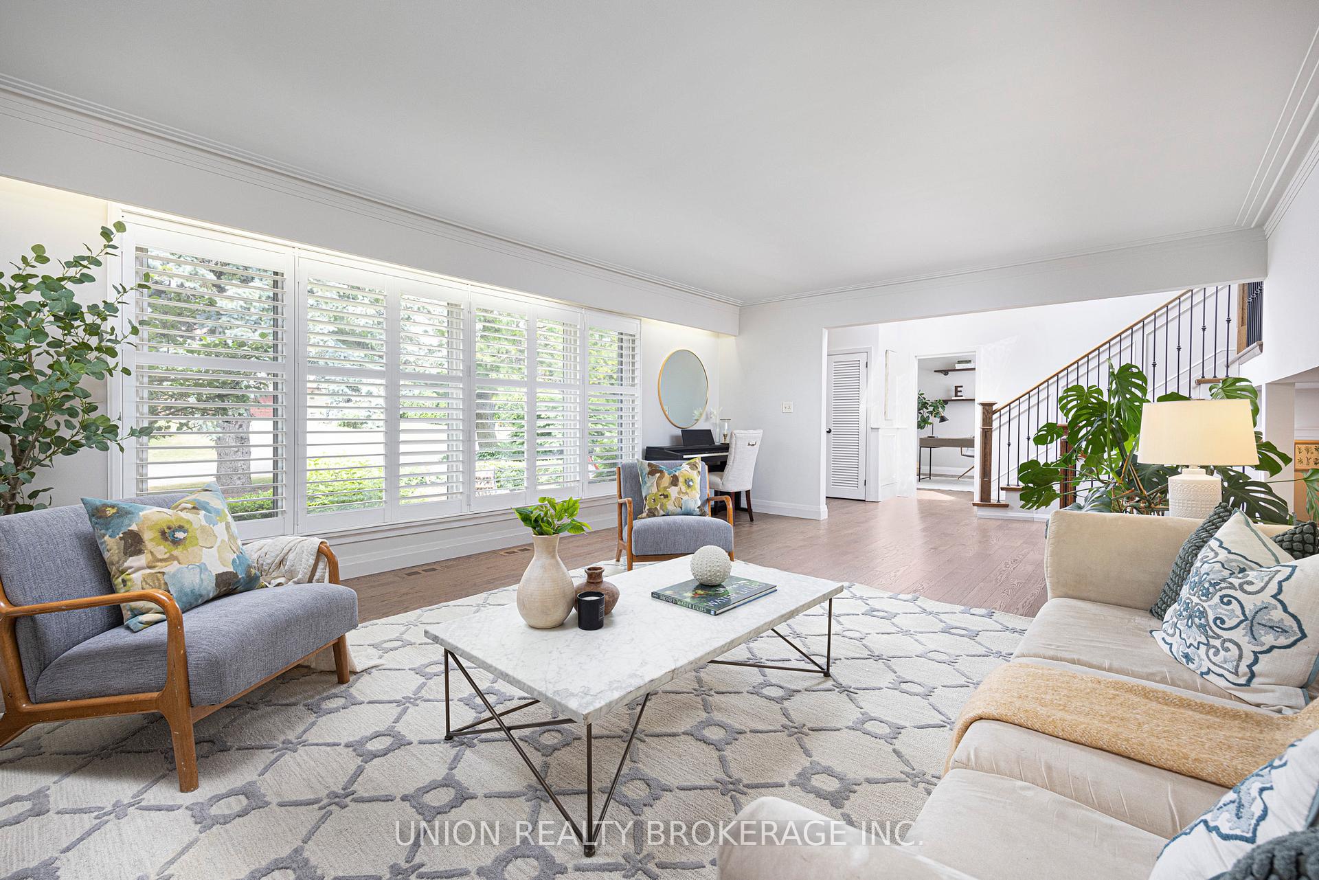 787 Glenmanor Drive