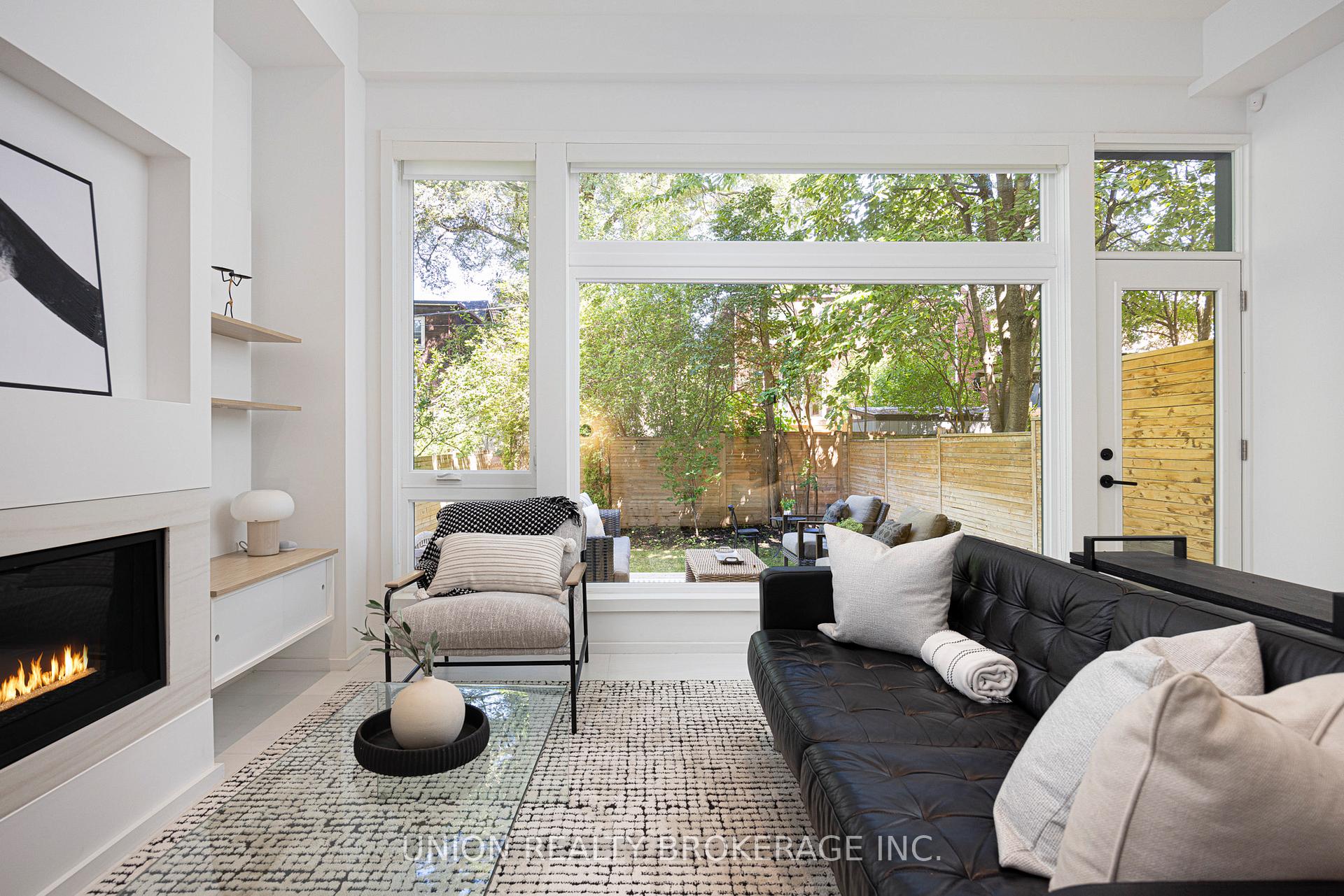 7B Maughan Crescent