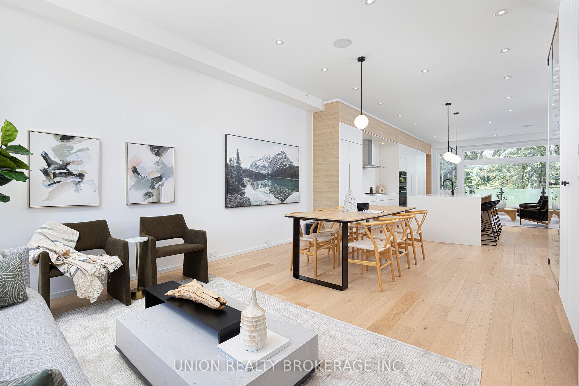 7B Maughan Crescent
