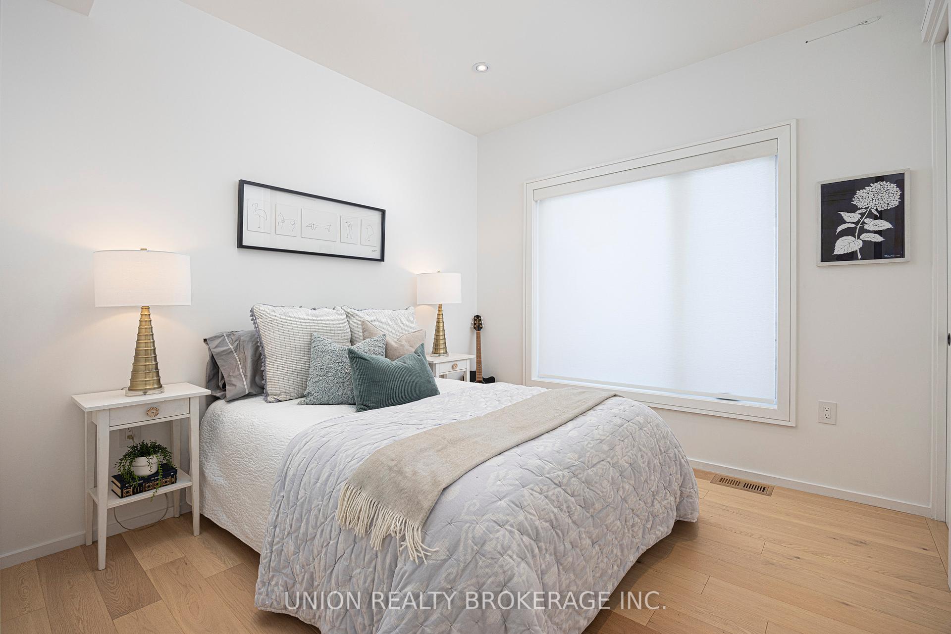 7B Maughan Crescent